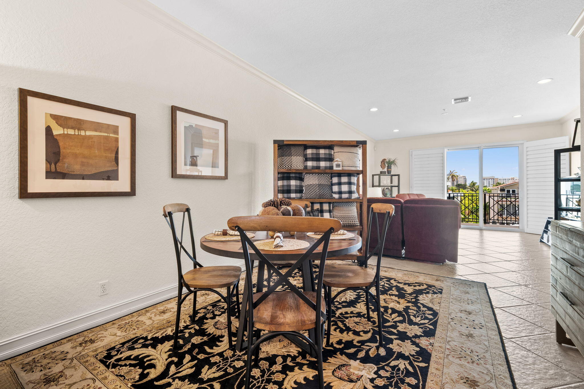 2720 NE 15th Street 303