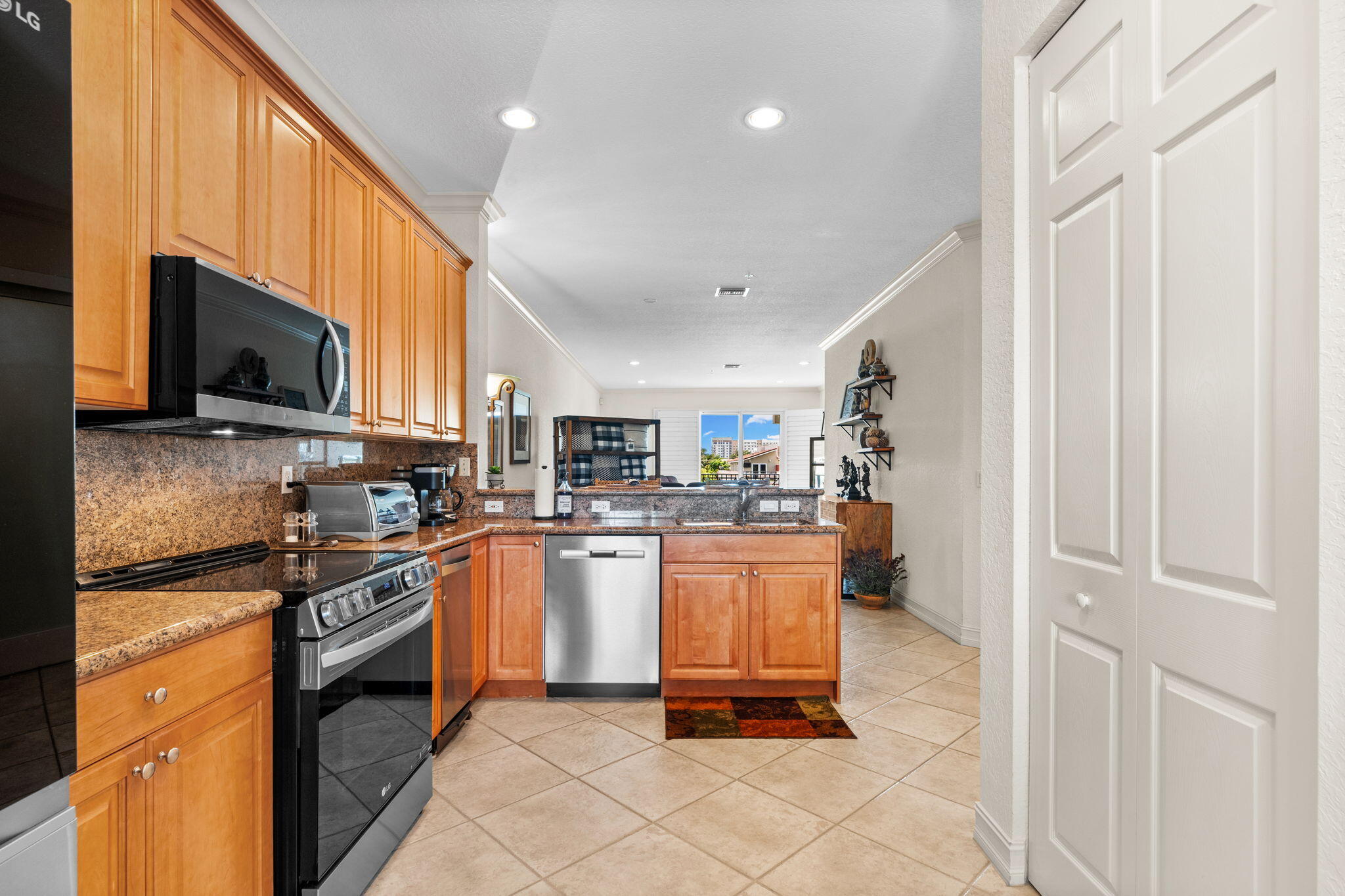 2720 NE 15th Street 303