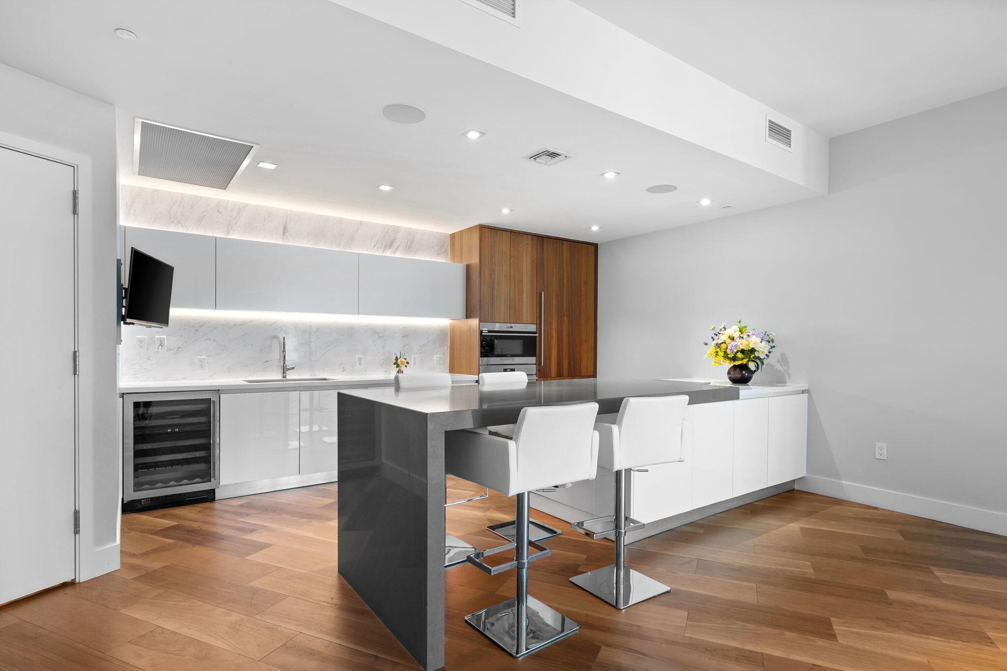 701 N Fort Lauderdale Beach Boulevard Unit: 1103