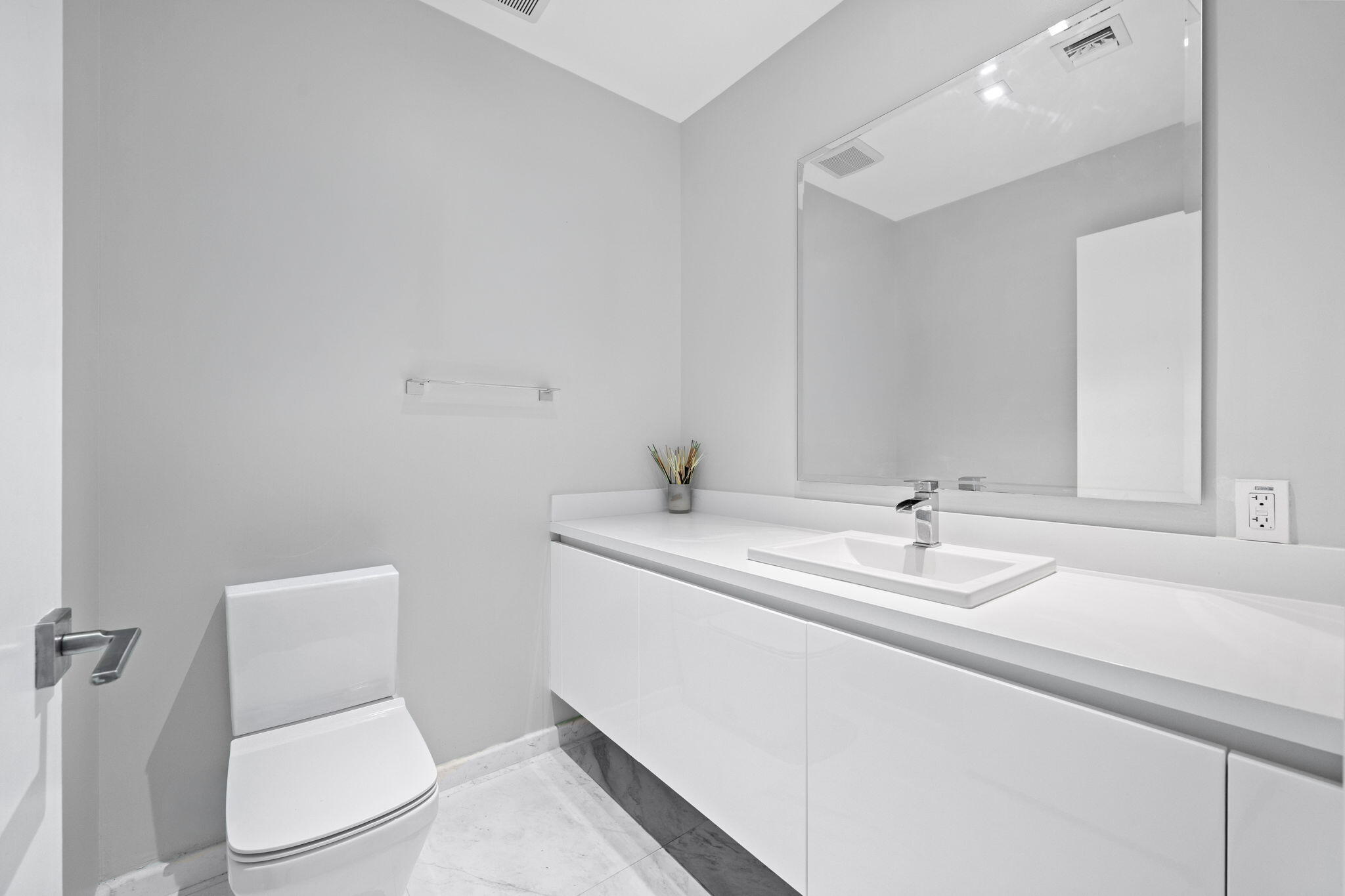 701 N Fort Lauderdale Beach Boulevard Unit: 1103