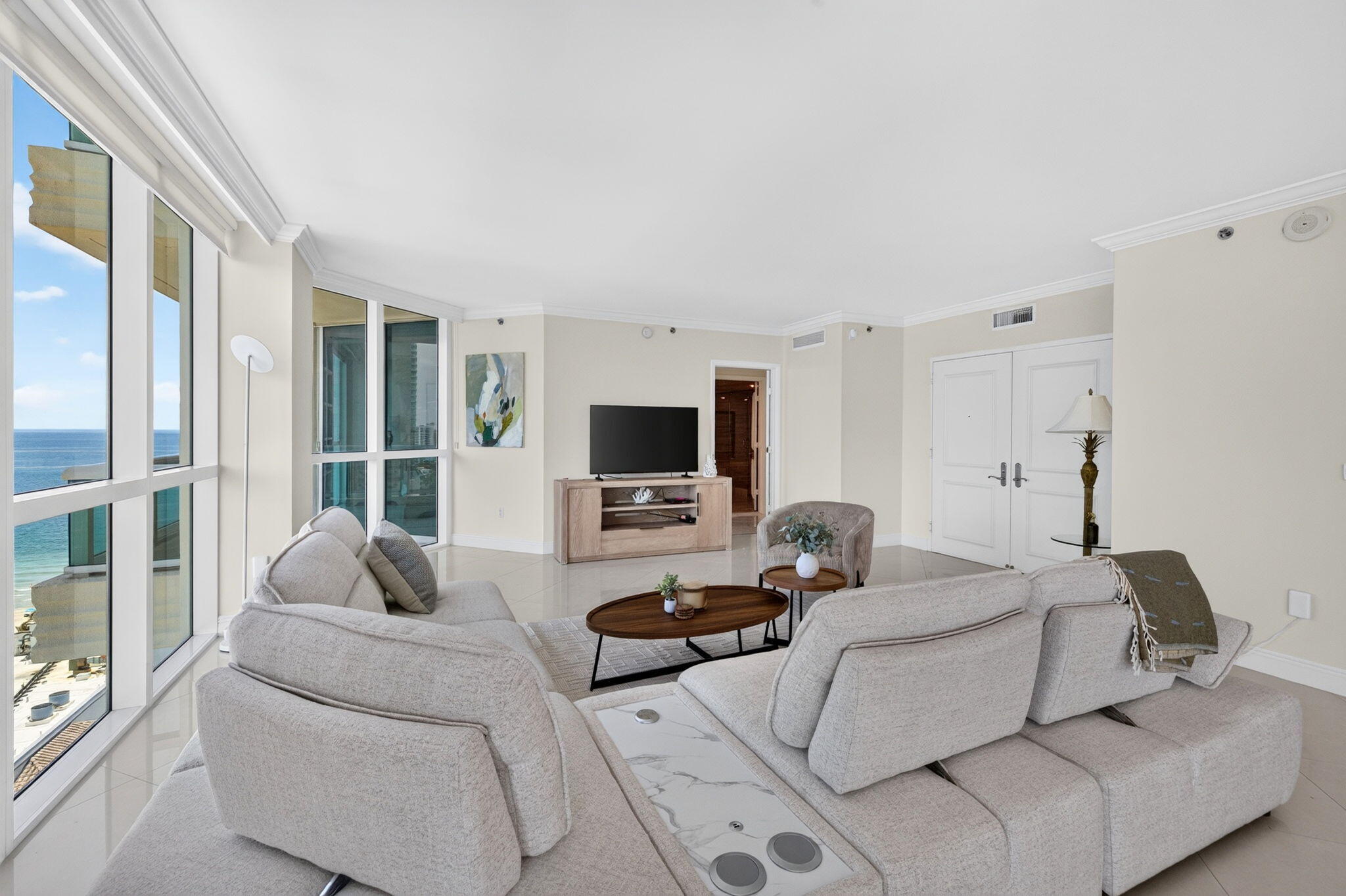 101 S Fort Lauderdale Beach Boulevard Unit: 1606