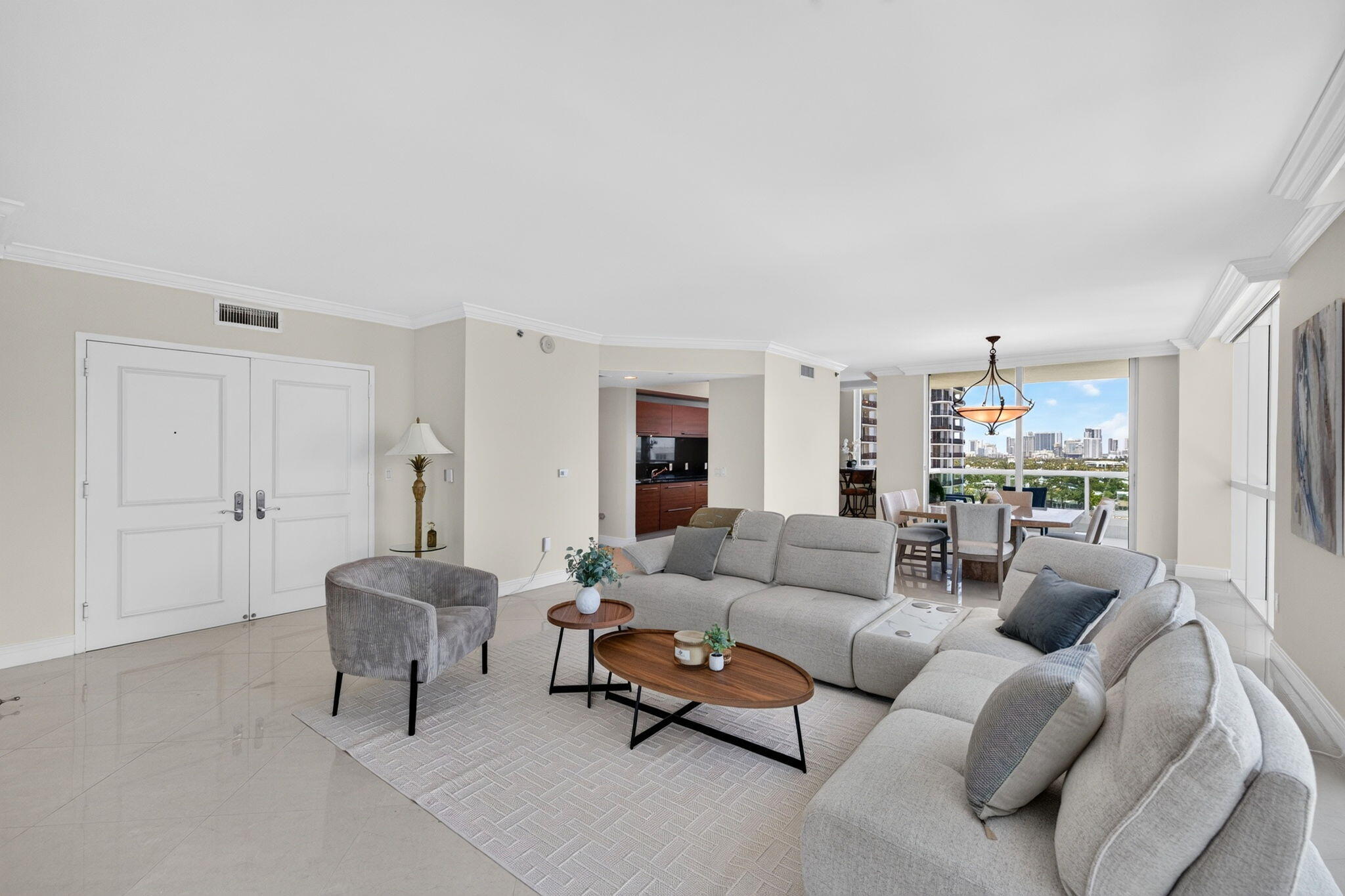 101 S Fort Lauderdale Beach Boulevard Unit: 1606