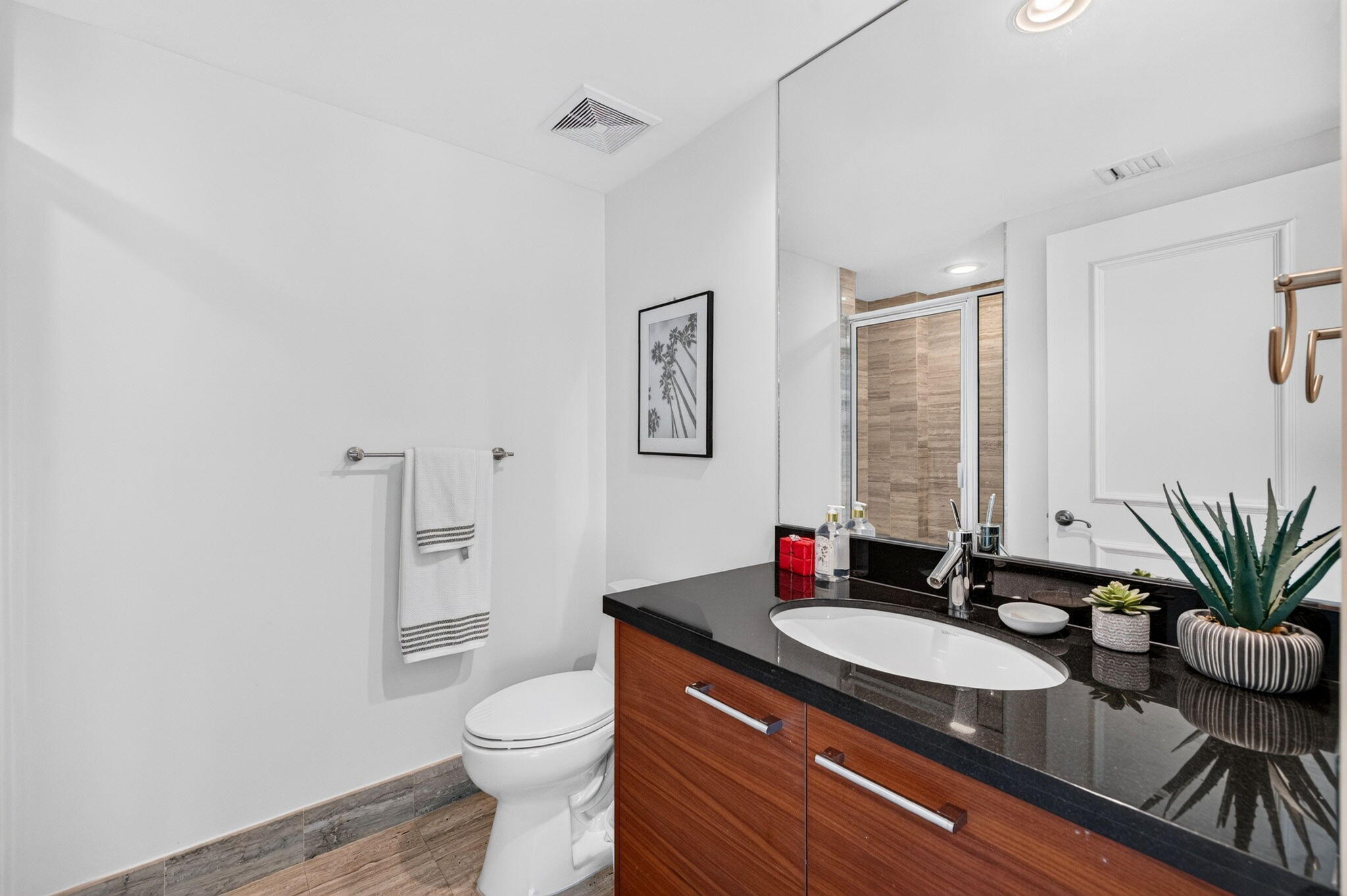 101 S Fort Lauderdale Beach Boulevard Unit: 1606