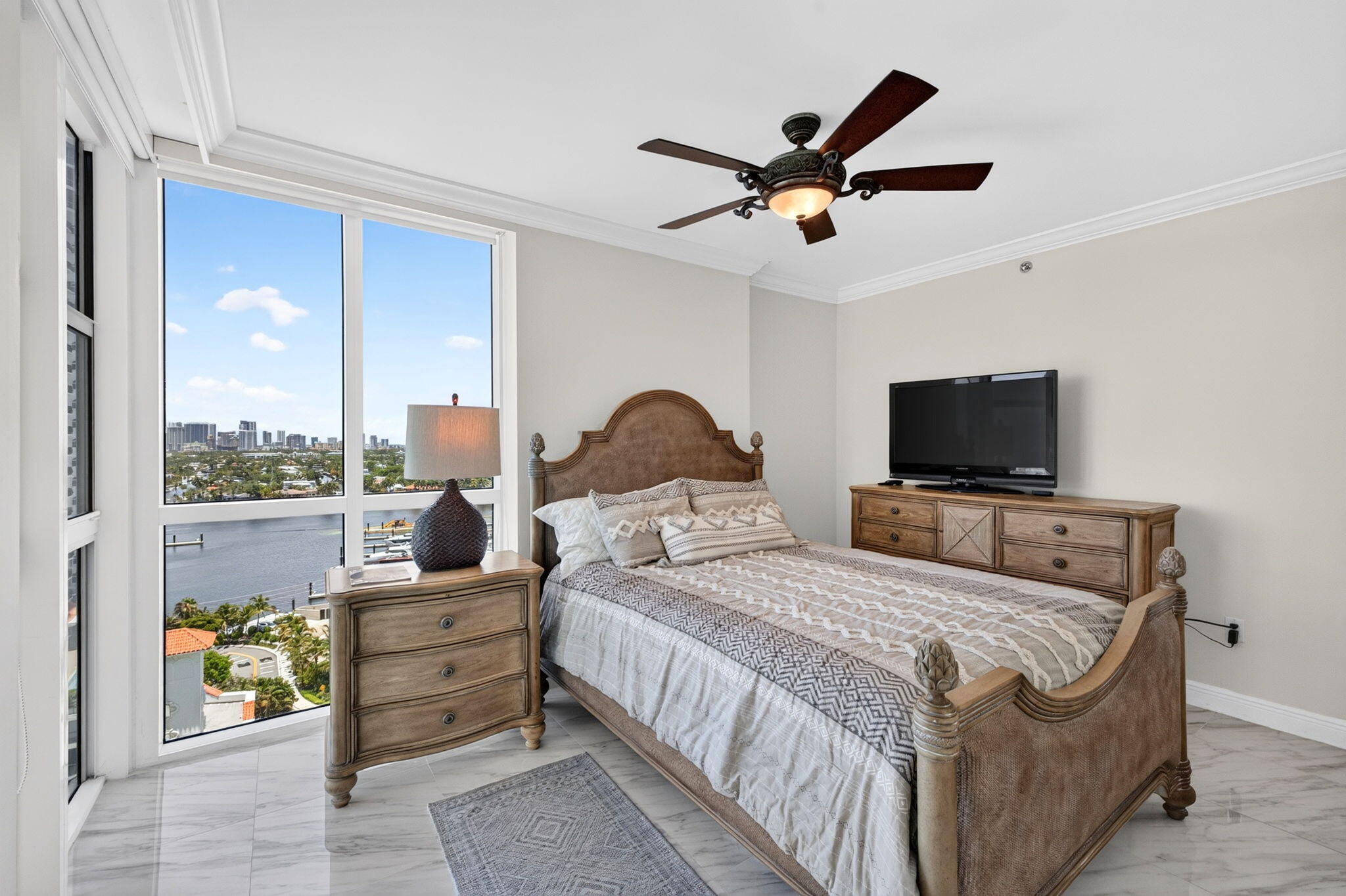 101 S Fort Lauderdale Beach Boulevard Unit: 1606