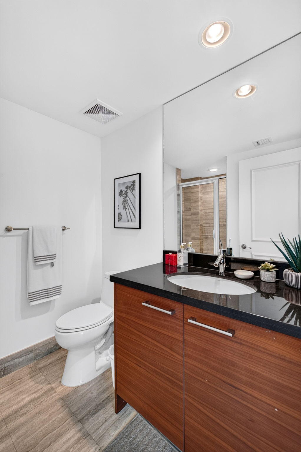 101 S Fort Lauderdale Beach Boulevard Unit: 1606