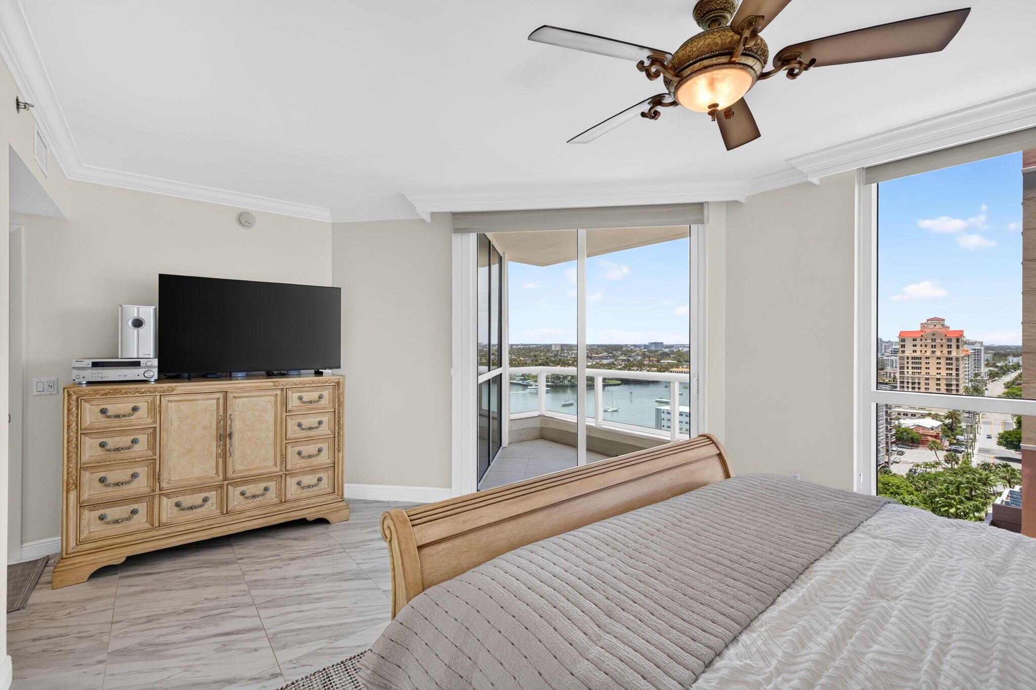 101 S Fort Lauderdale Beach Boulevard Unit: 1606