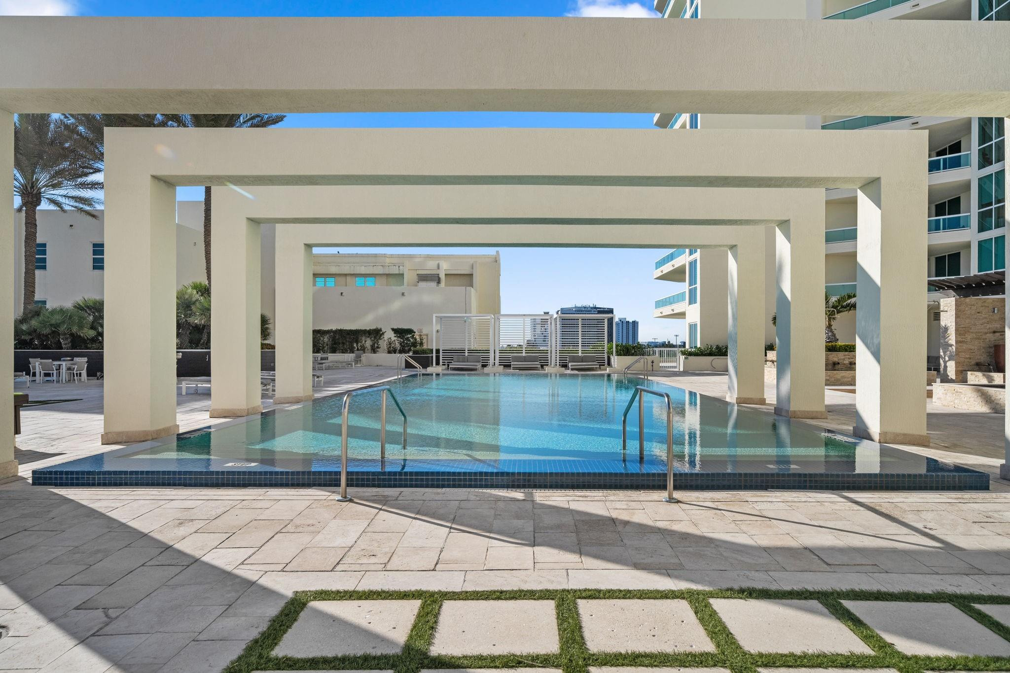 101 S Fort Lauderdale Beach Boulevard Unit: 907