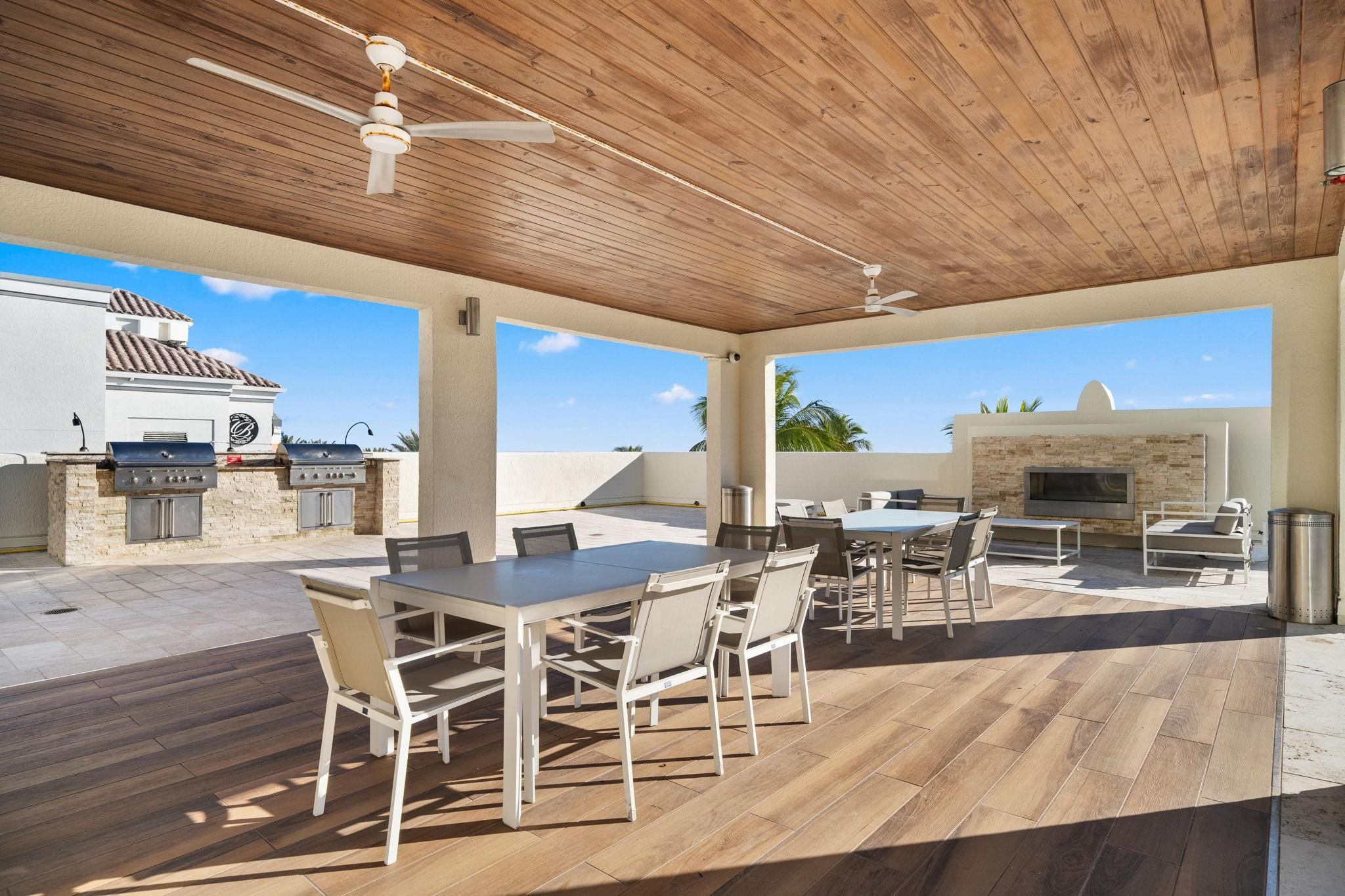 101 S Fort Lauderdale Beach Boulevard Unit: 907