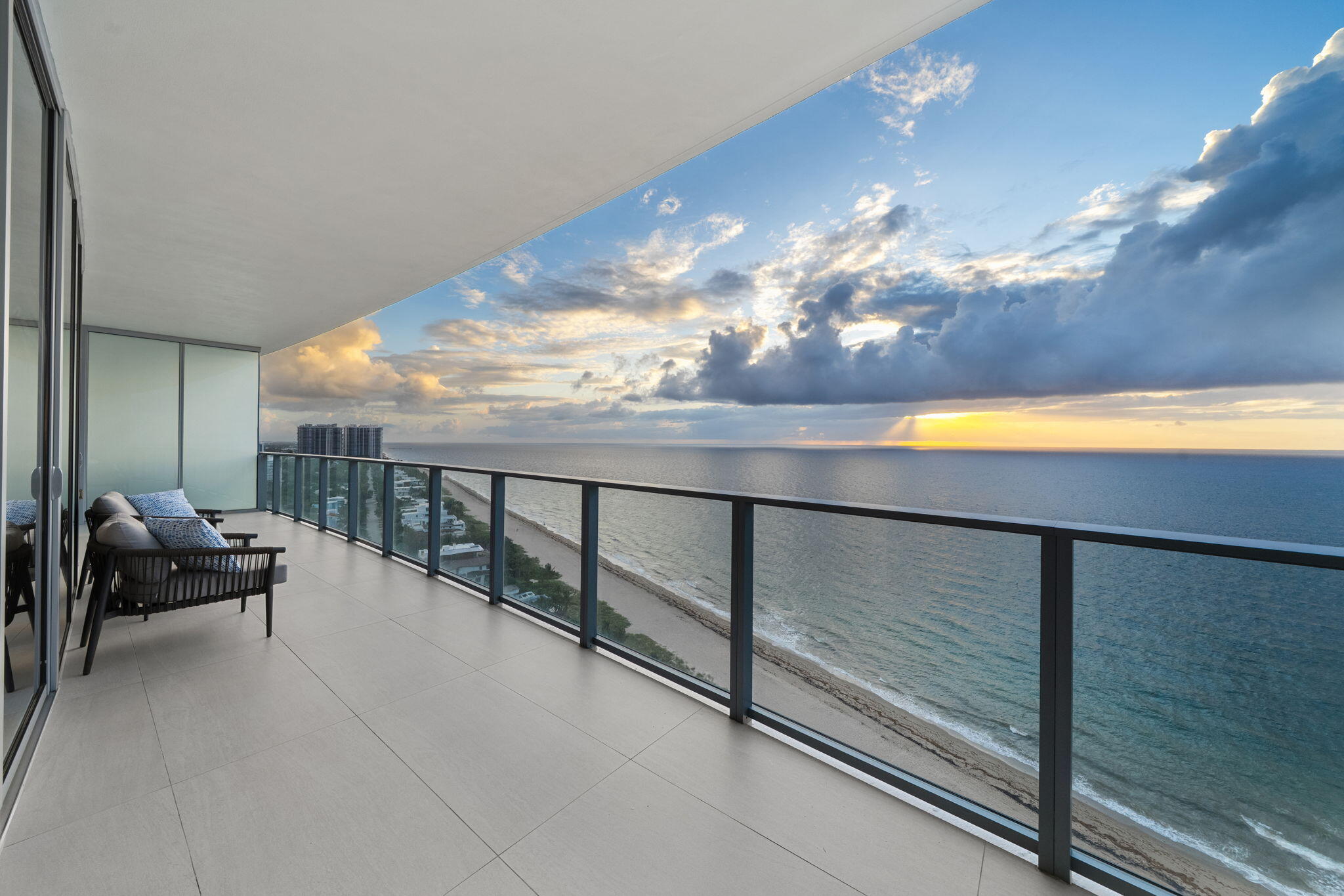 2200 N Ocean Boulevard S1802