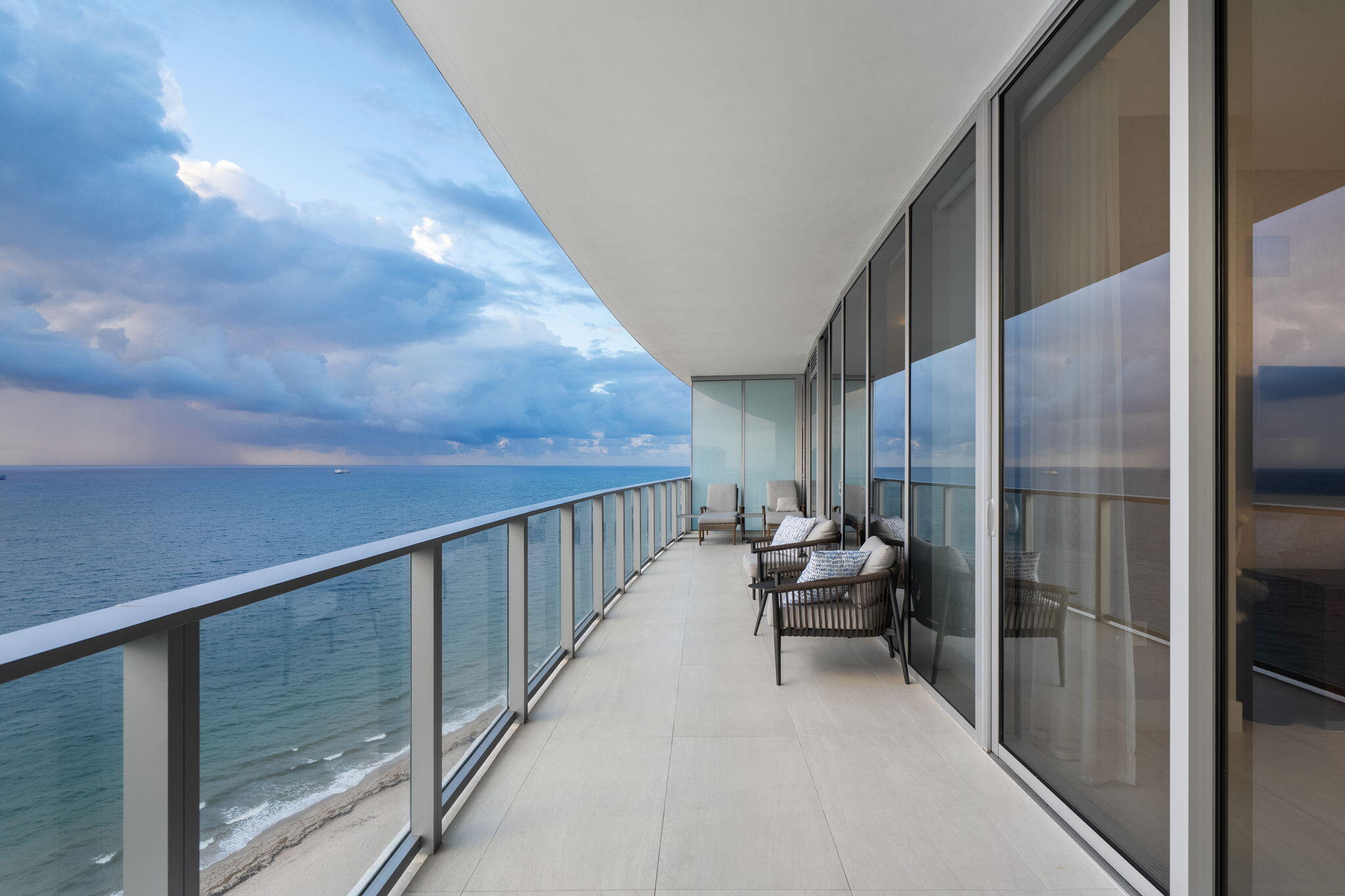 2200 N Ocean Boulevard S1802