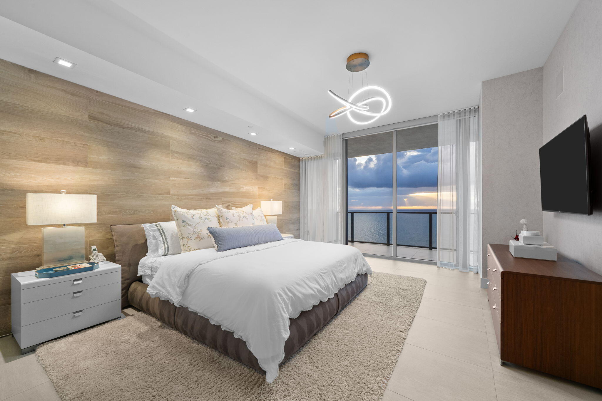 2200 N Ocean Boulevard S1802