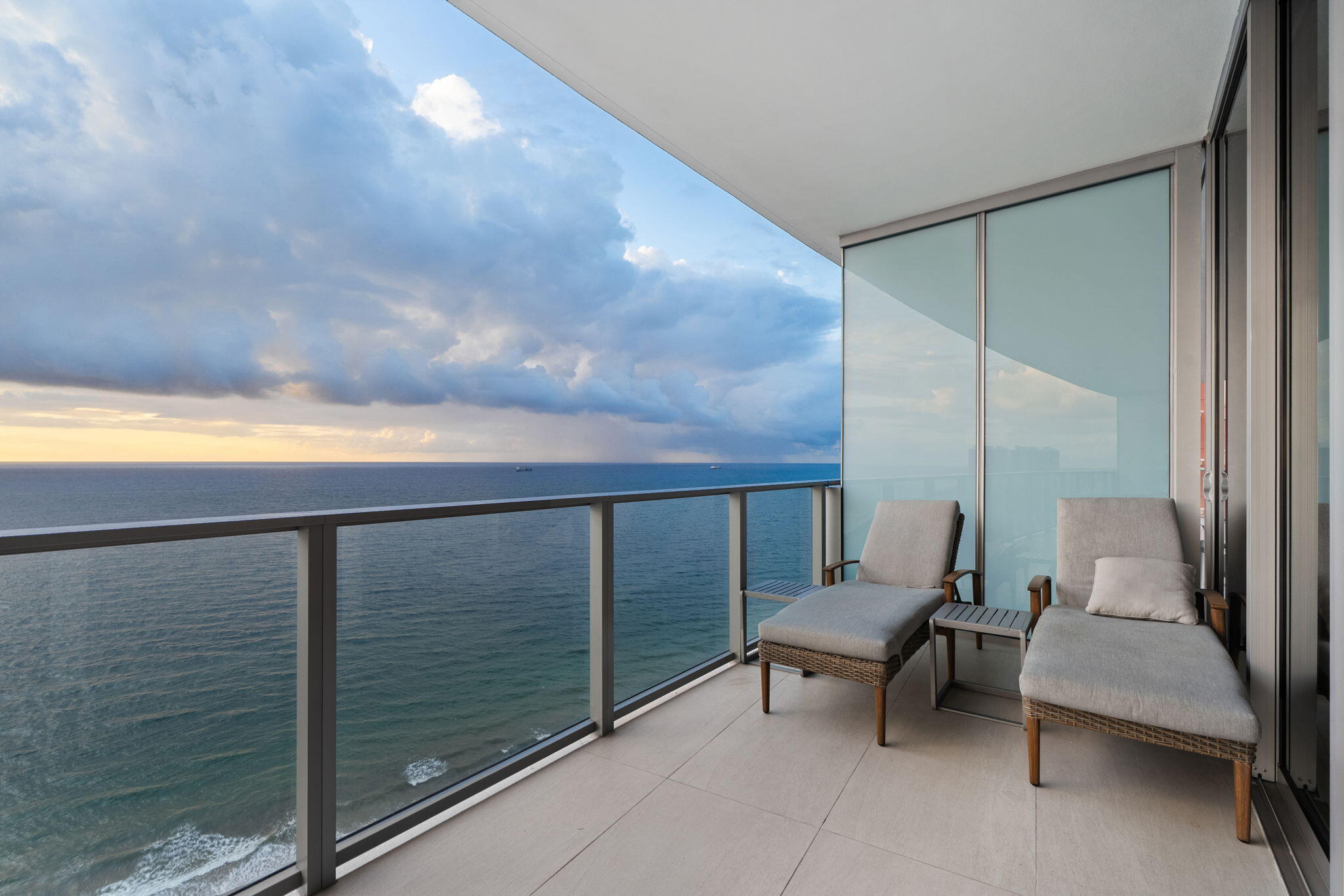 2200 N Ocean Boulevard S1802