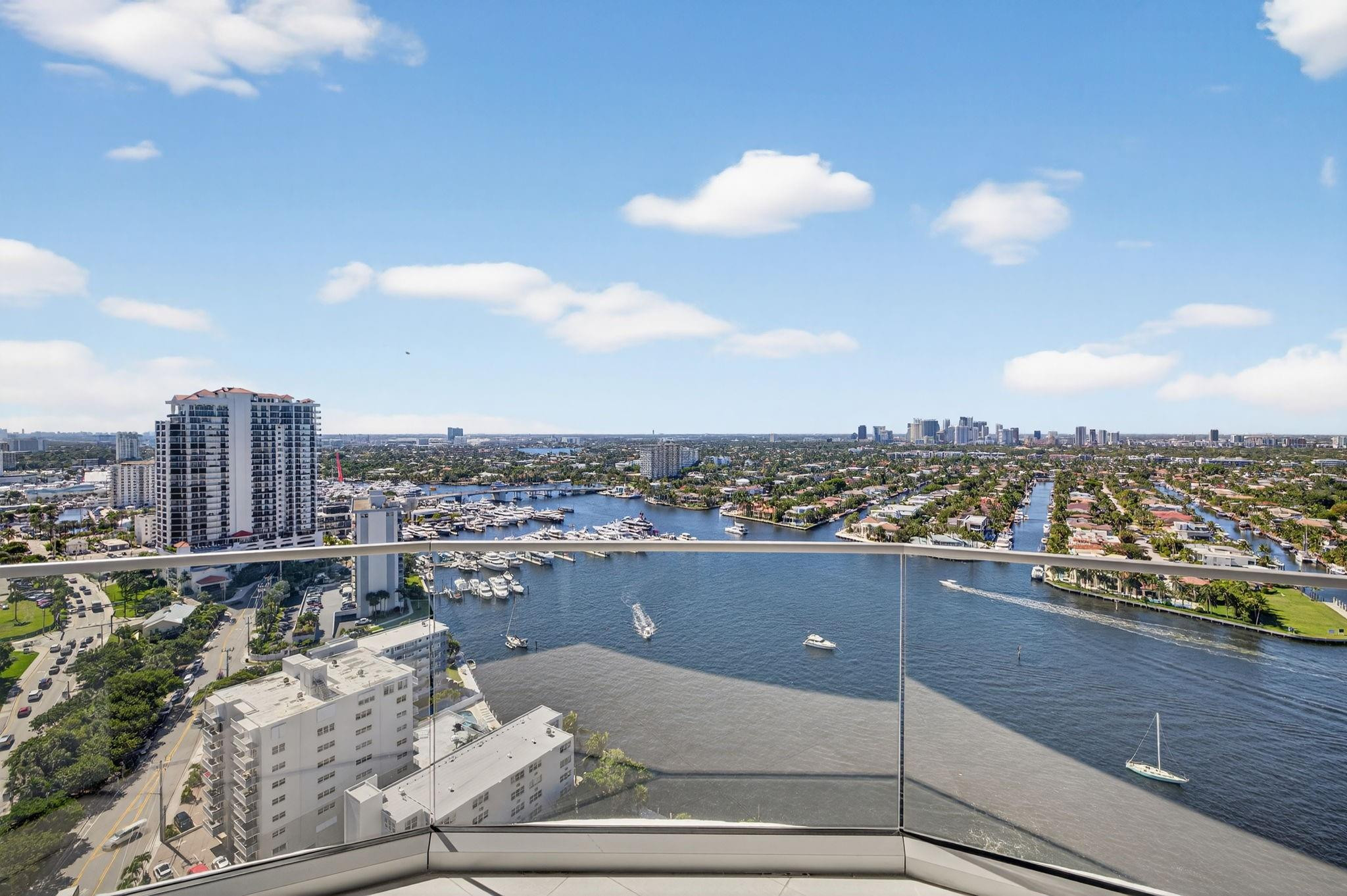 153 N Seabreeze Boulevard 2202-S