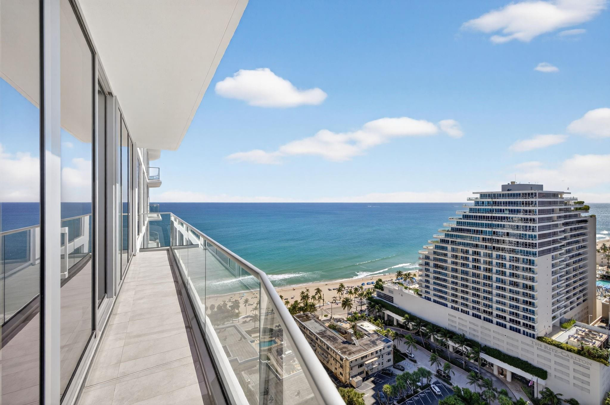 153 N Seabreeze Boulevard 2202-S