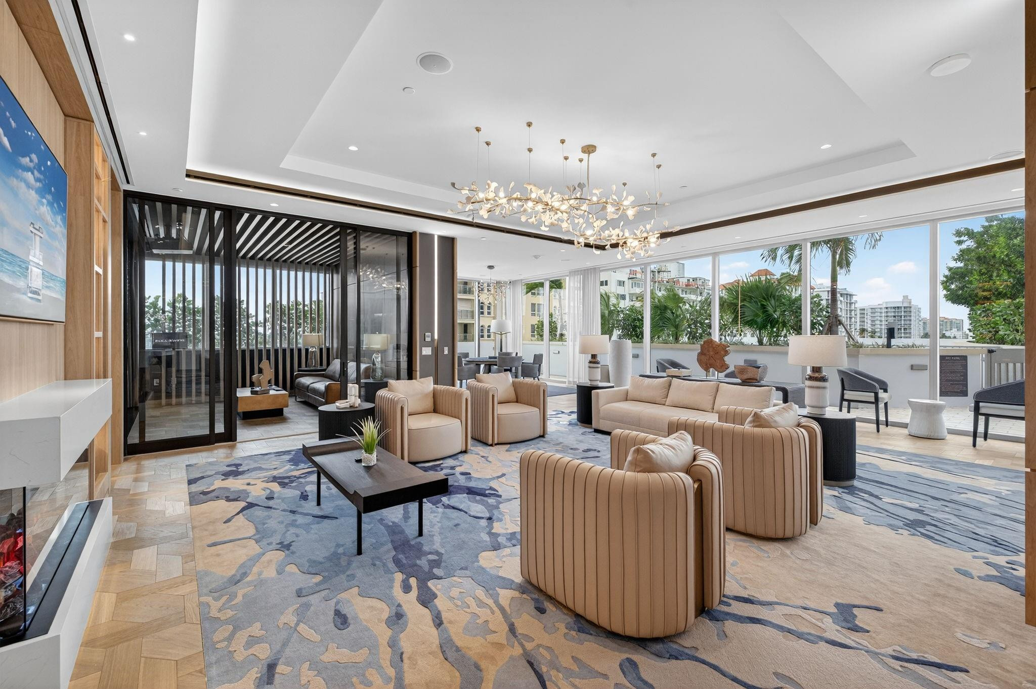 153 N Seabreeze Boulevard 2202-S