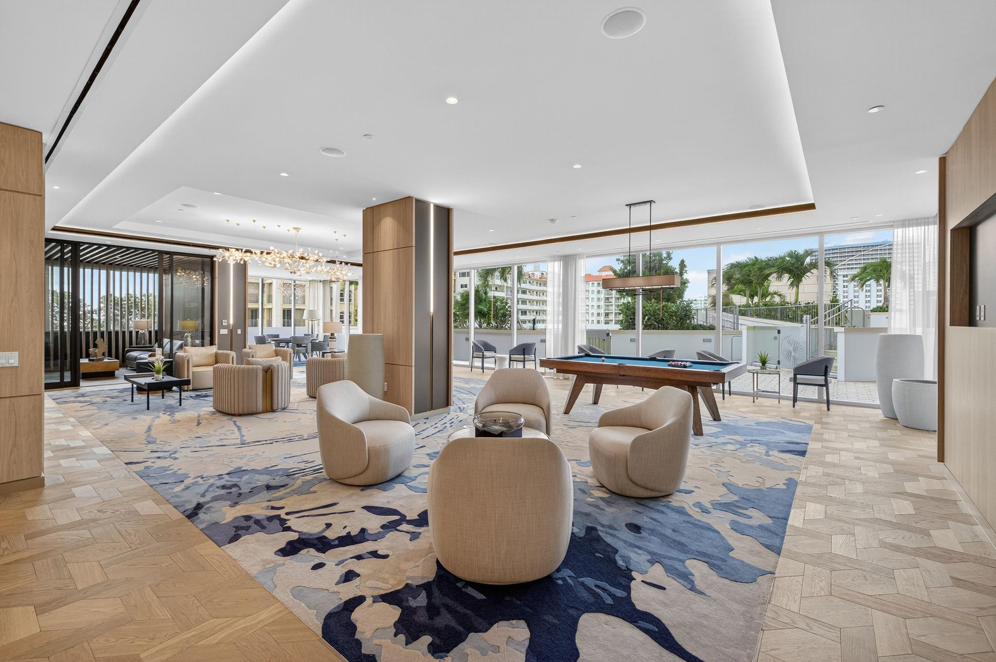 153 N Seabreeze Boulevard 2202-S