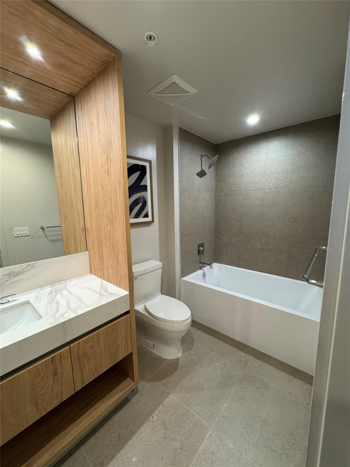 11 NE 6th Street 2606