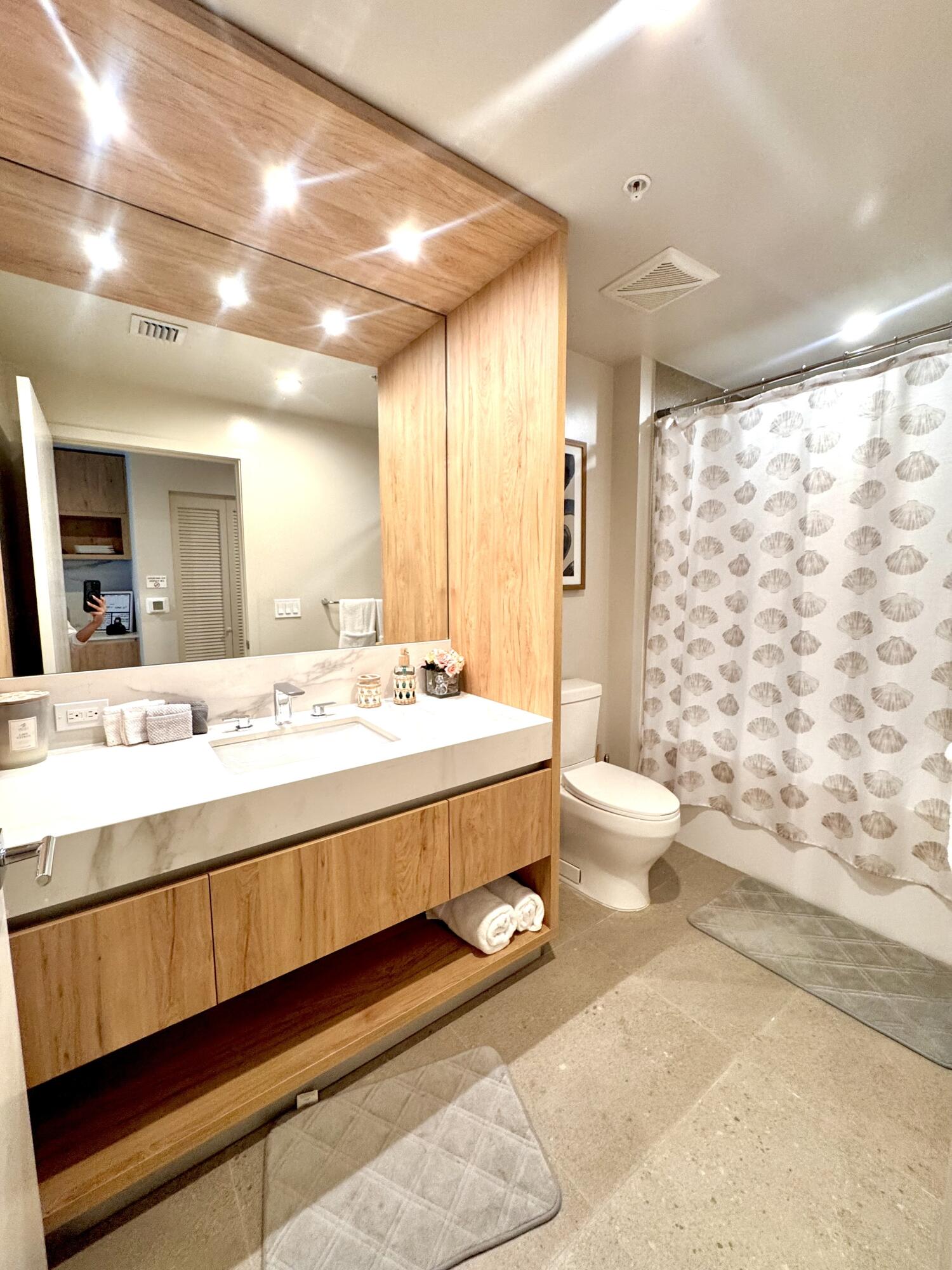 11 NE 6th Street 2606