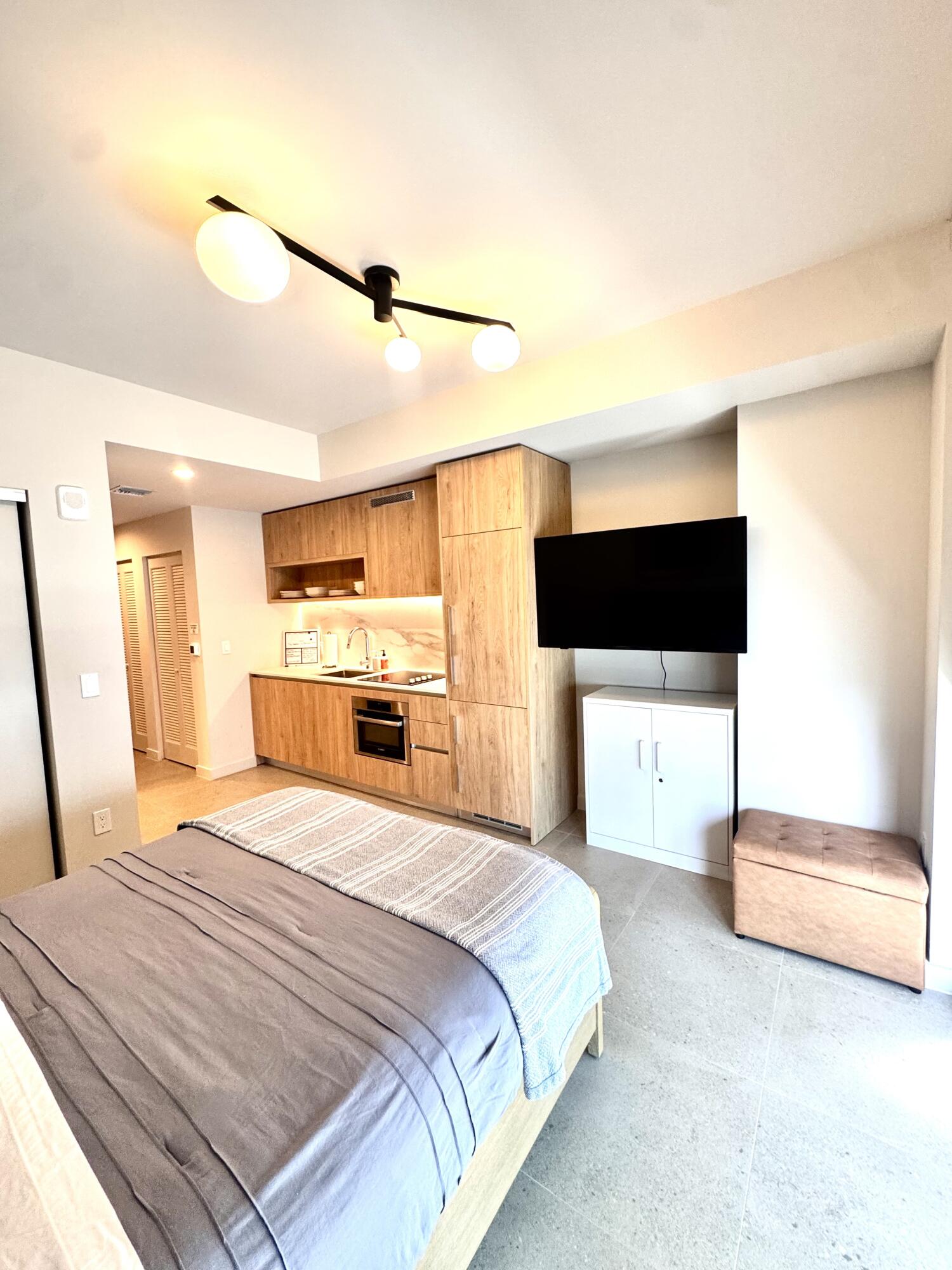 11 NE 6th Street 2606
