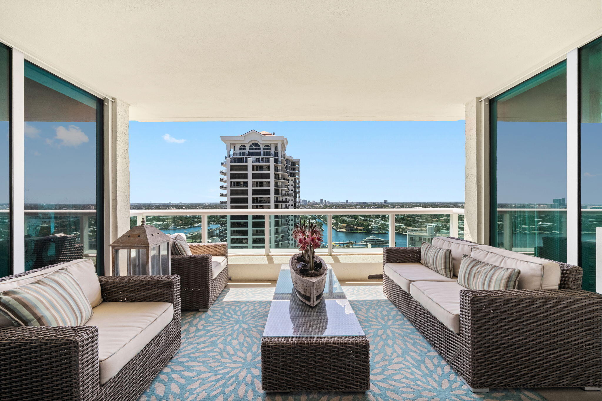 101 S FORT LAUDERDALE BEACH Boulevard Unit: 2303