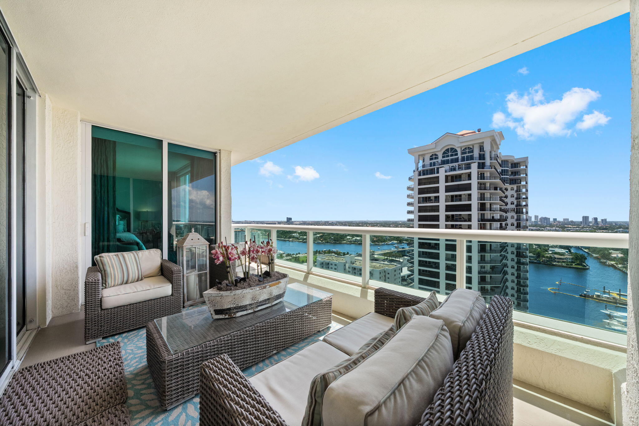 101 S FORT LAUDERDALE BEACH Boulevard Unit: 2303