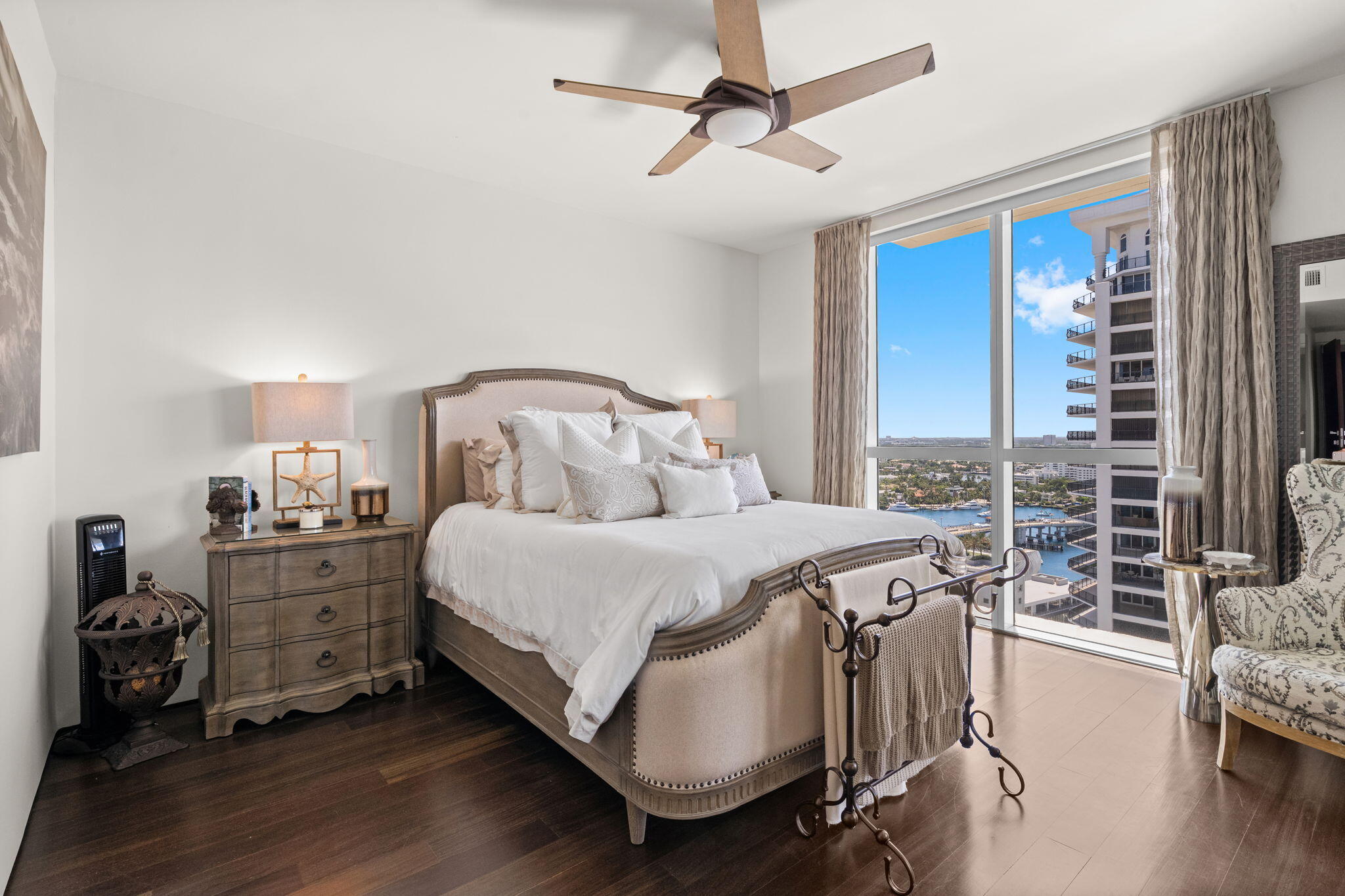 101 S FORT LAUDERDALE BEACH Boulevard Unit: 2303
