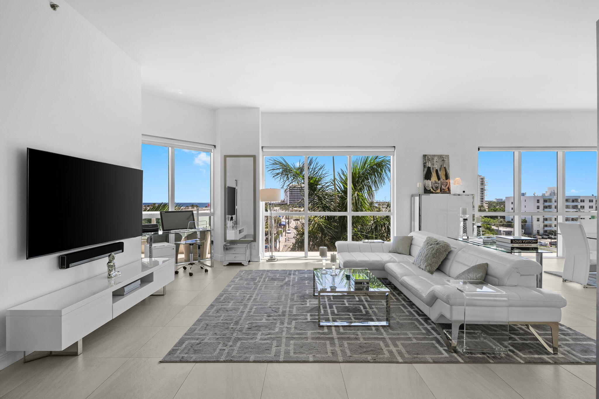 101 S Fort Lauderdale Beach Boulevard Unit: 607