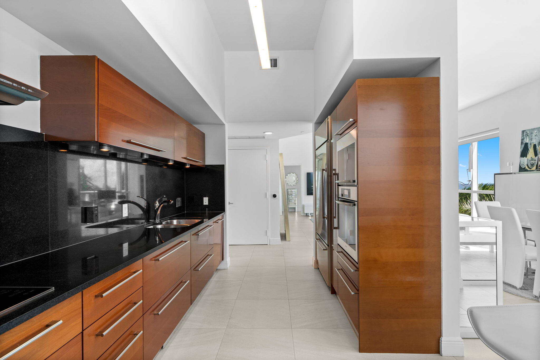 101 S Fort Lauderdale Beach Boulevard Unit: 607