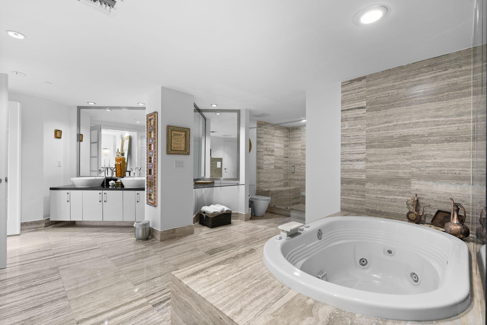 101 S Fort Lauderdale Beach Boulevard Unit: 208