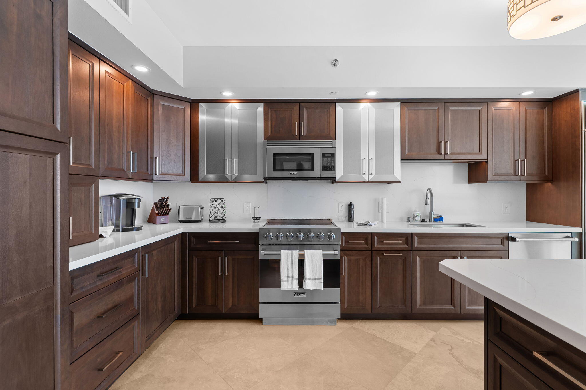 101 S FORT LAUDERDALE BEACH Boulevard Unit: 1403