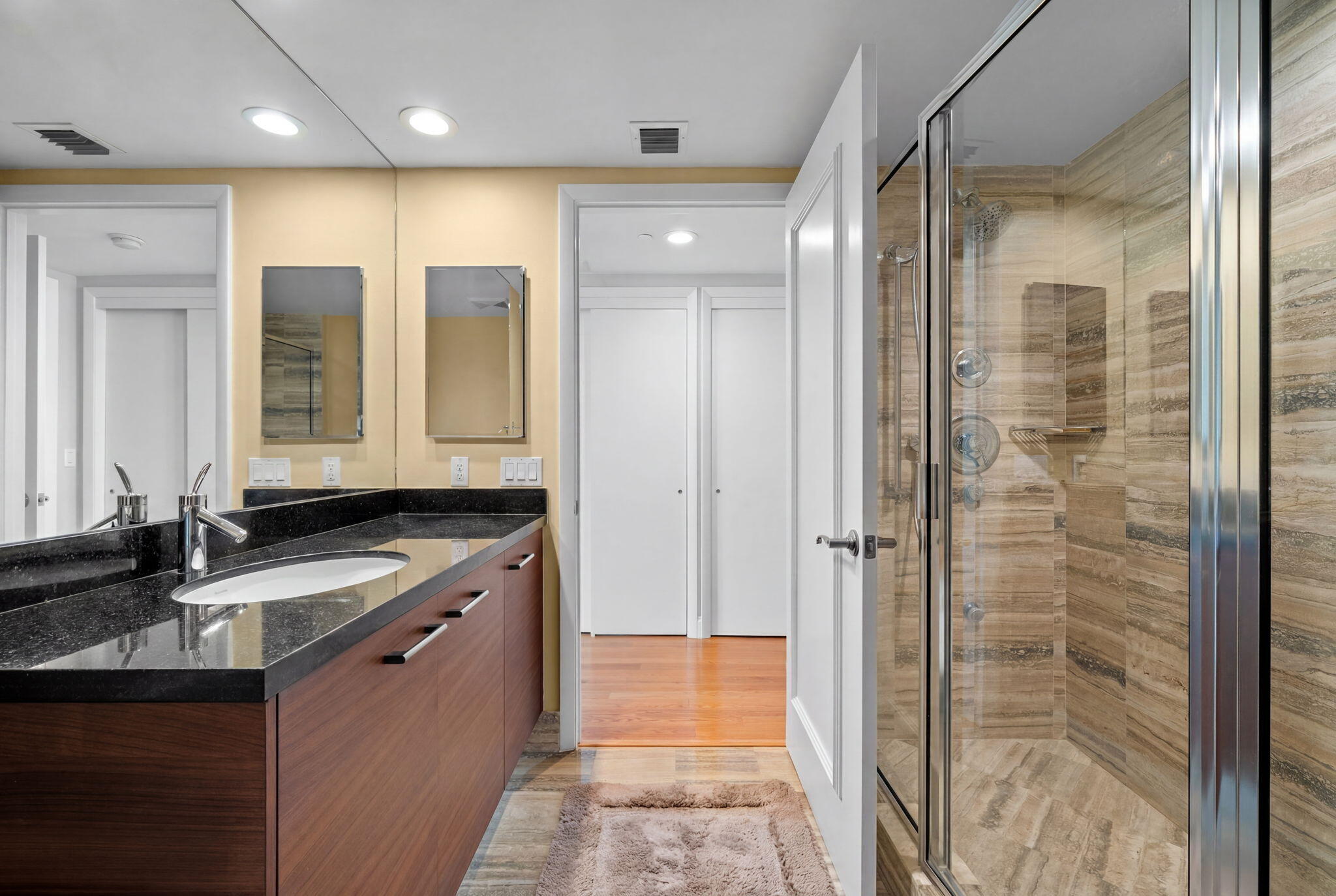 101 S FORT LAUDERDALE BEACH Boulevard Unit: 1403