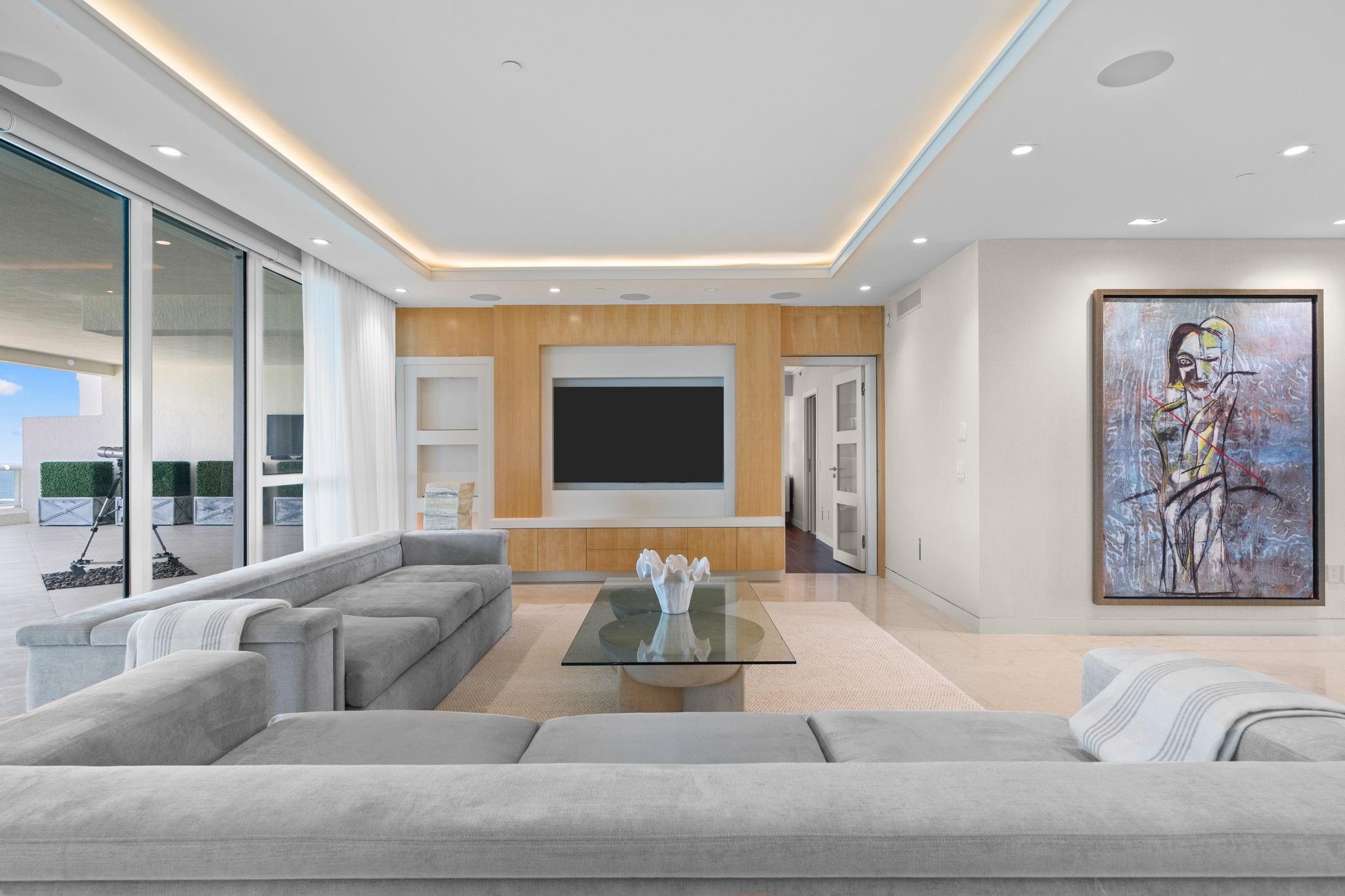 101 S Fort Lauderdale Beach Blvd Unit: 2703