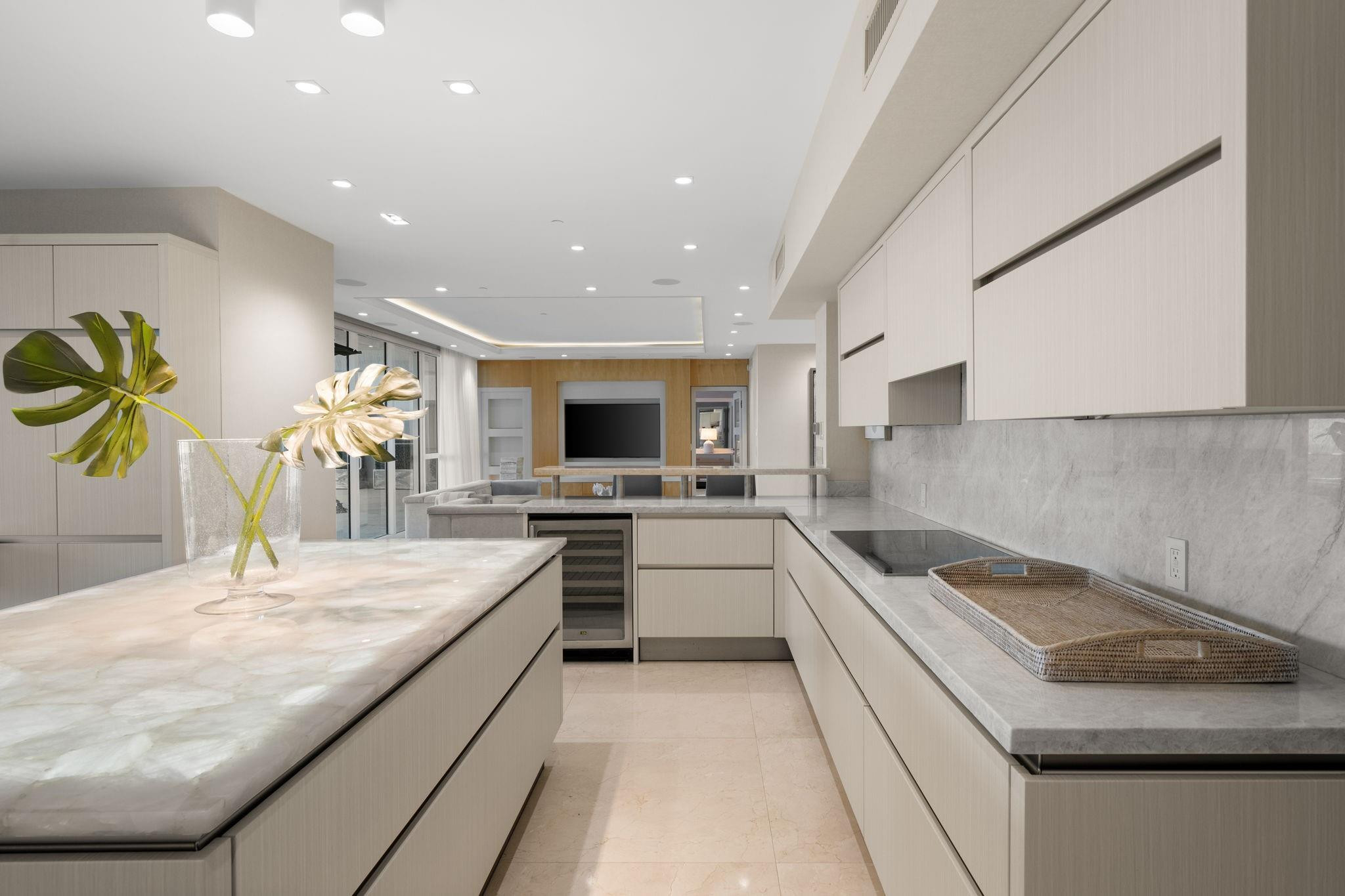 101 S Fort Lauderdale Beach Blvd: Unit 2703