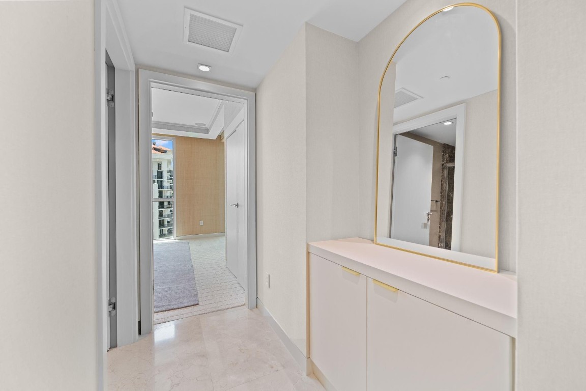 101 S Fort Lauderdale Beach Blvd: Unit 2703