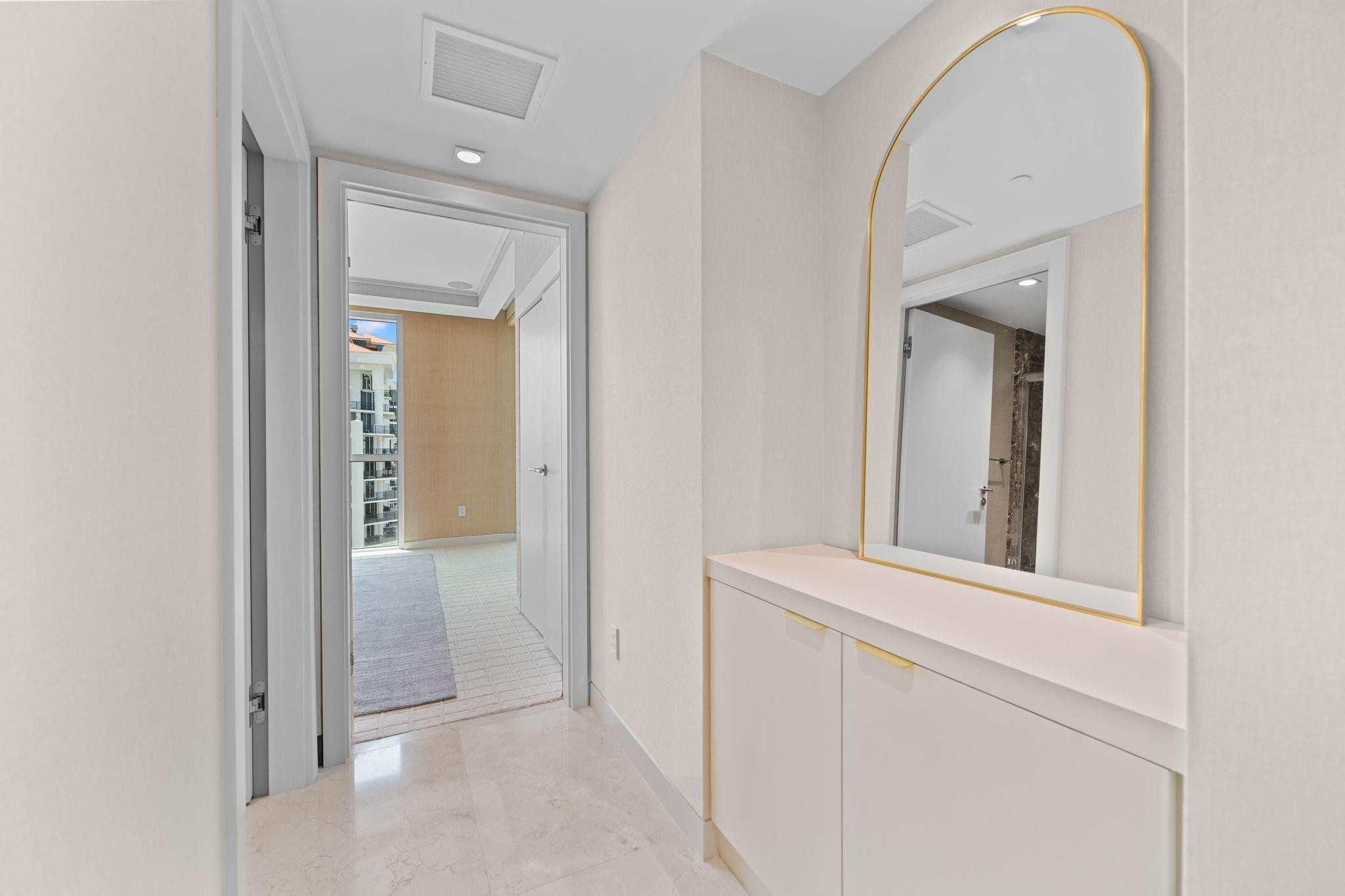 101 S Fort Lauderdale Beach Blvd: Unit 2703