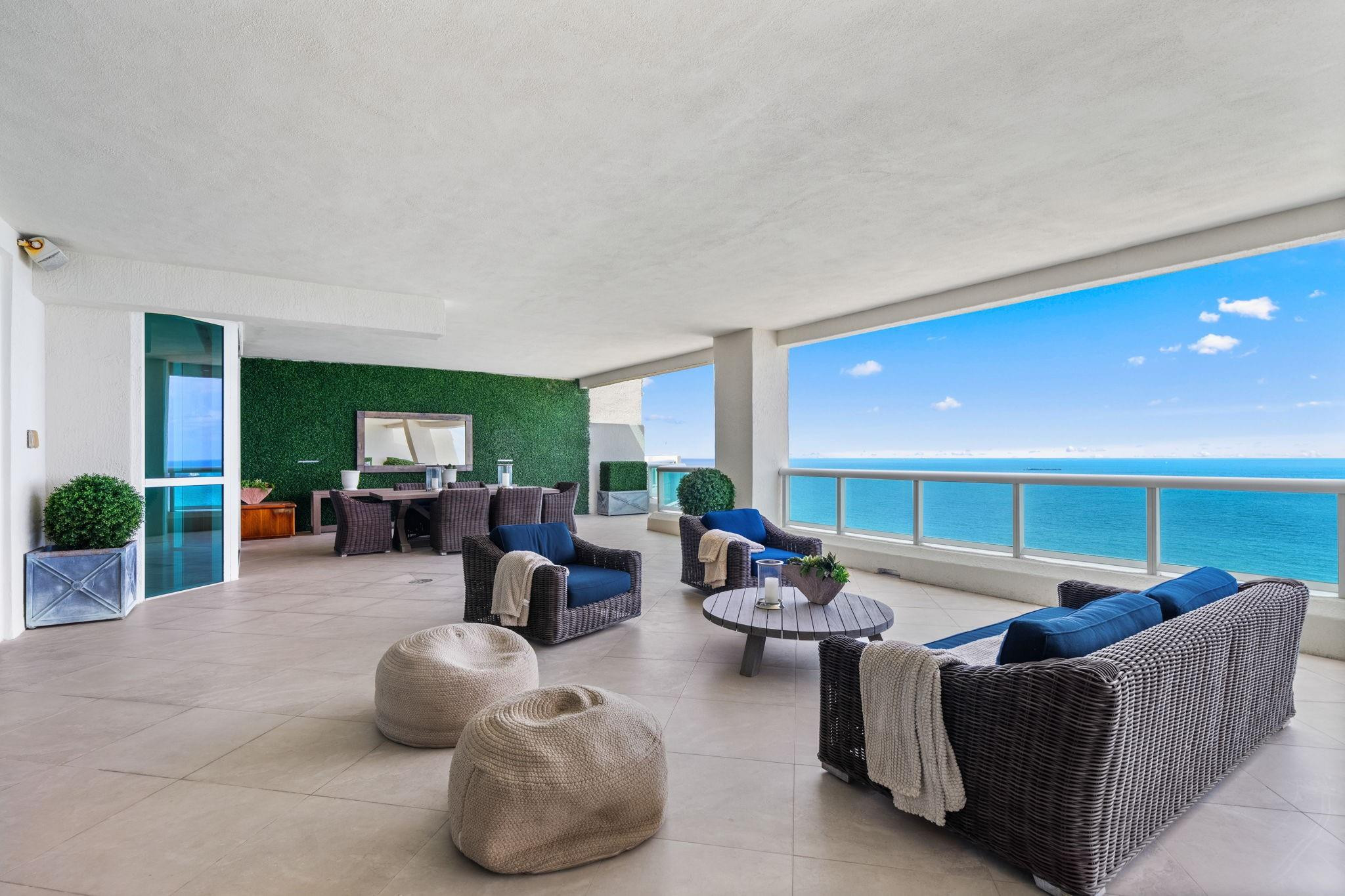 101 S Fort Lauderdale Beach Blvd: Unit 2703