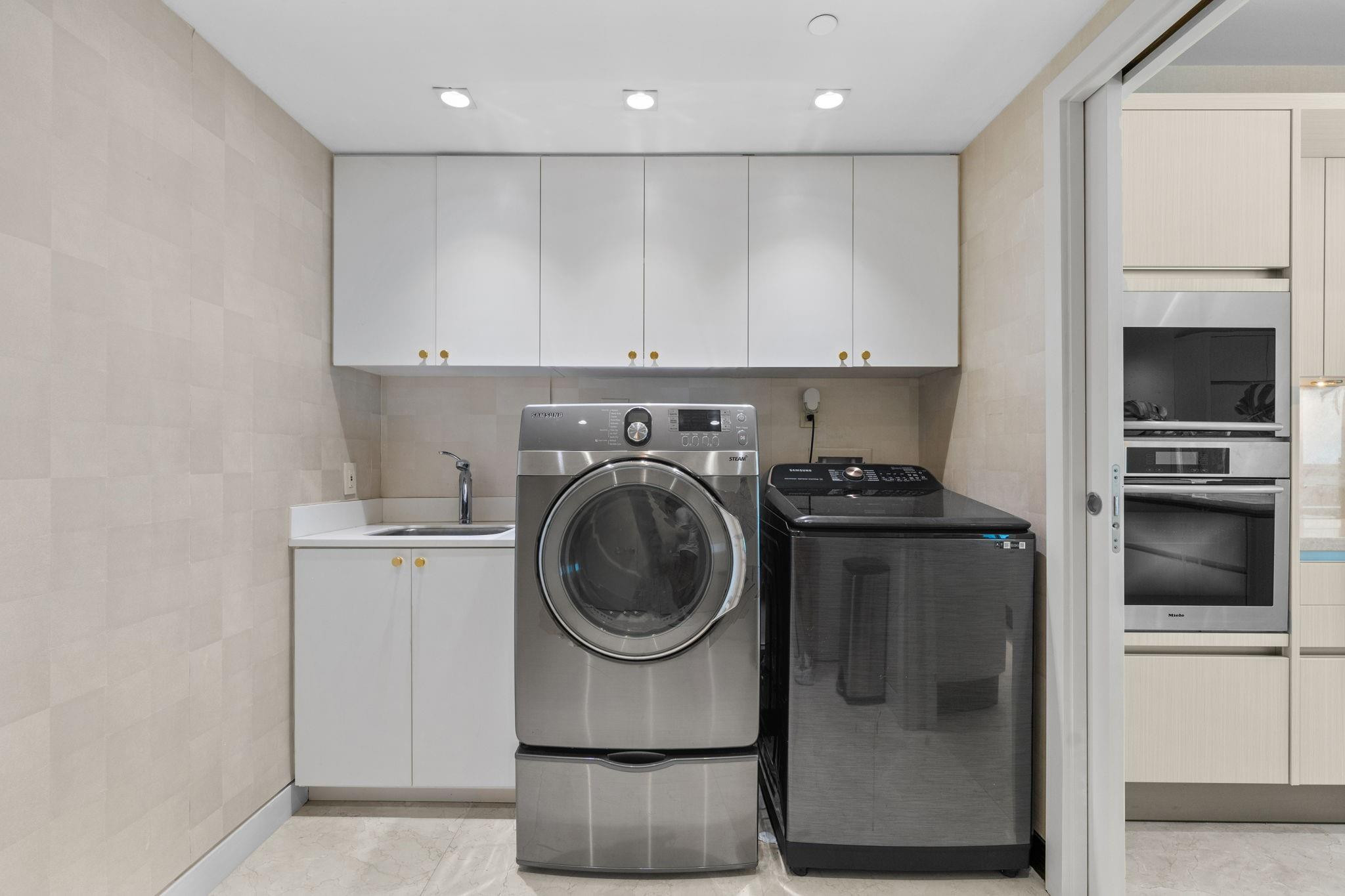 101 S Fort Lauderdale Beach Blvd: Unit 2703