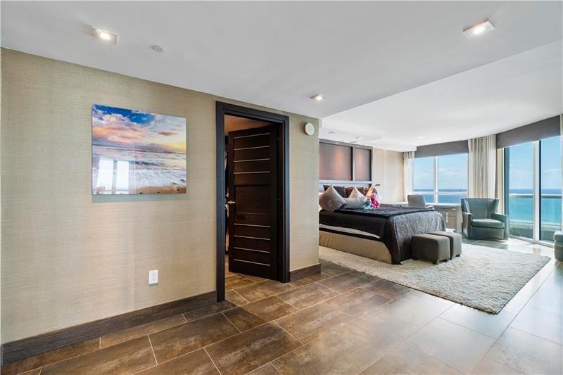 101 S Fort Lauderdale Beach Blvd Unit: 1501
