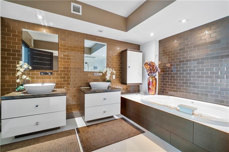 101 S Fort Lauderdale Beach Blvd Unit: 1501