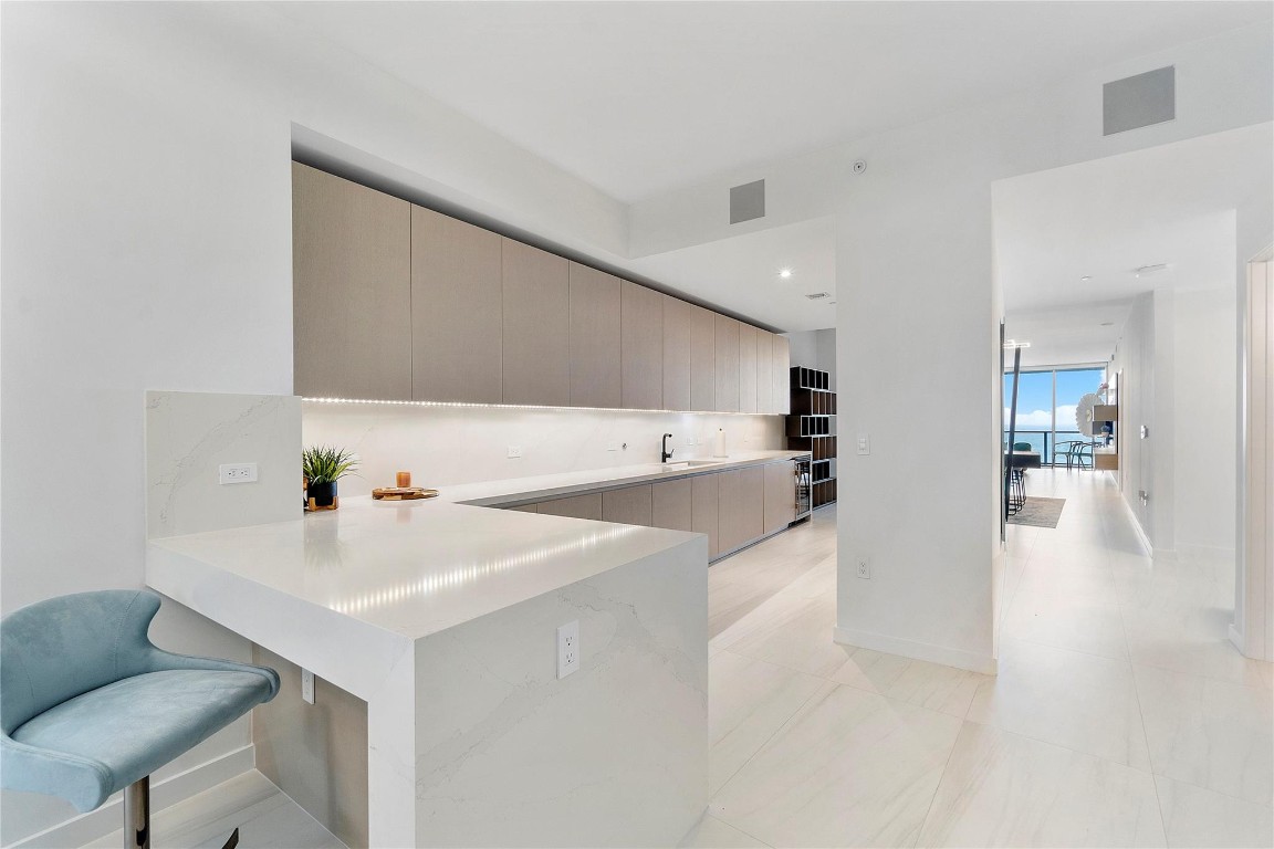 2200 N Ocean Blvd Unit: S703