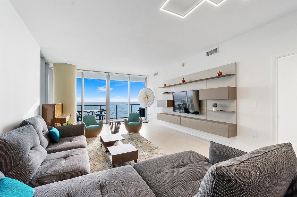 2200 N Ocean Blvd Unit: S703