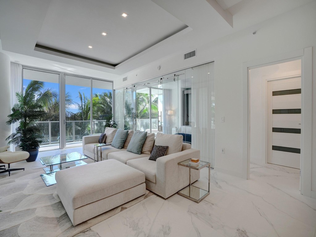 2200 N Ocean Blvd Unit: S303