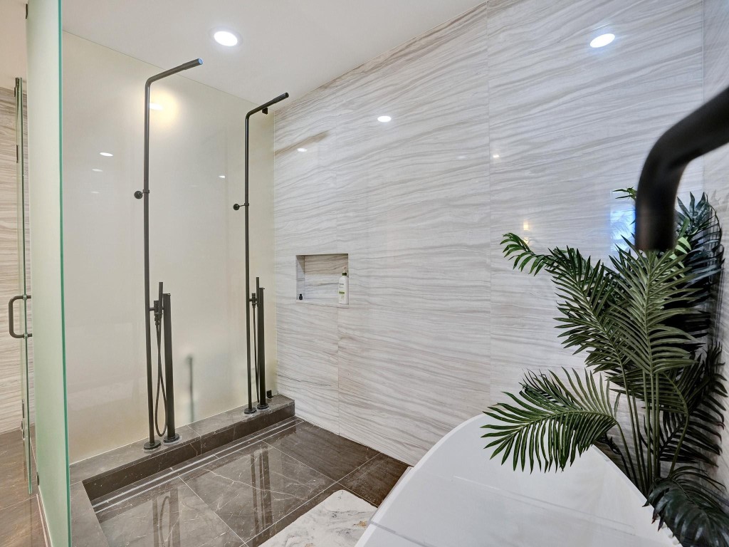 2200 N Ocean Blvd Unit: S303