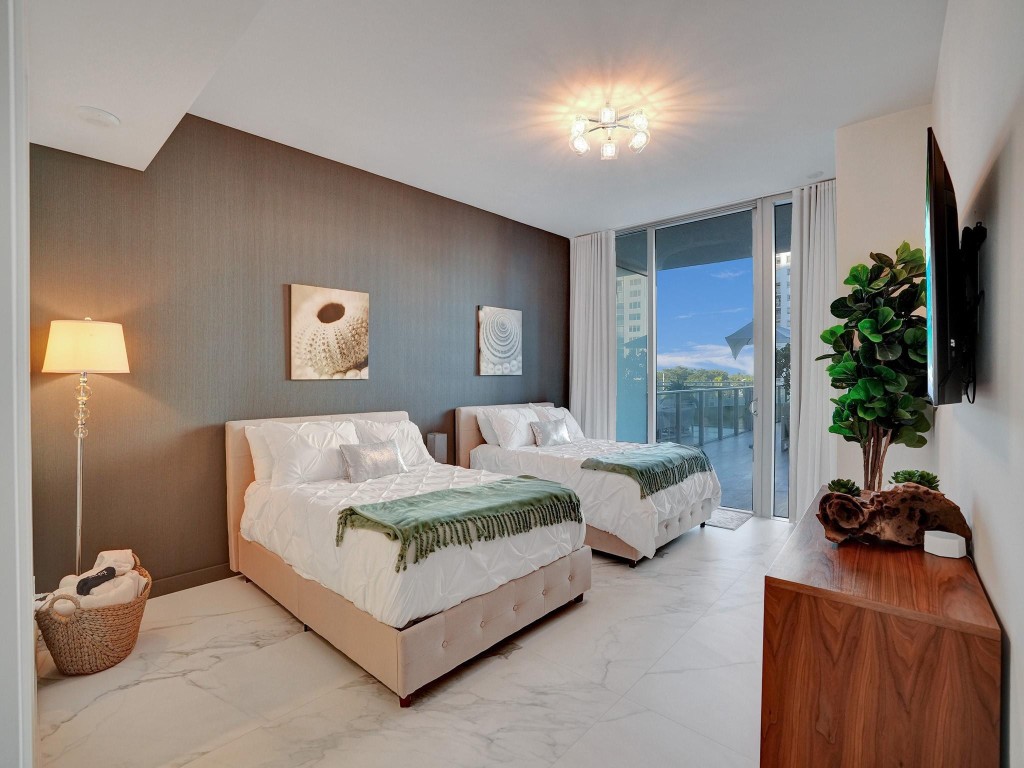 2200 N Ocean Blvd Unit: S303