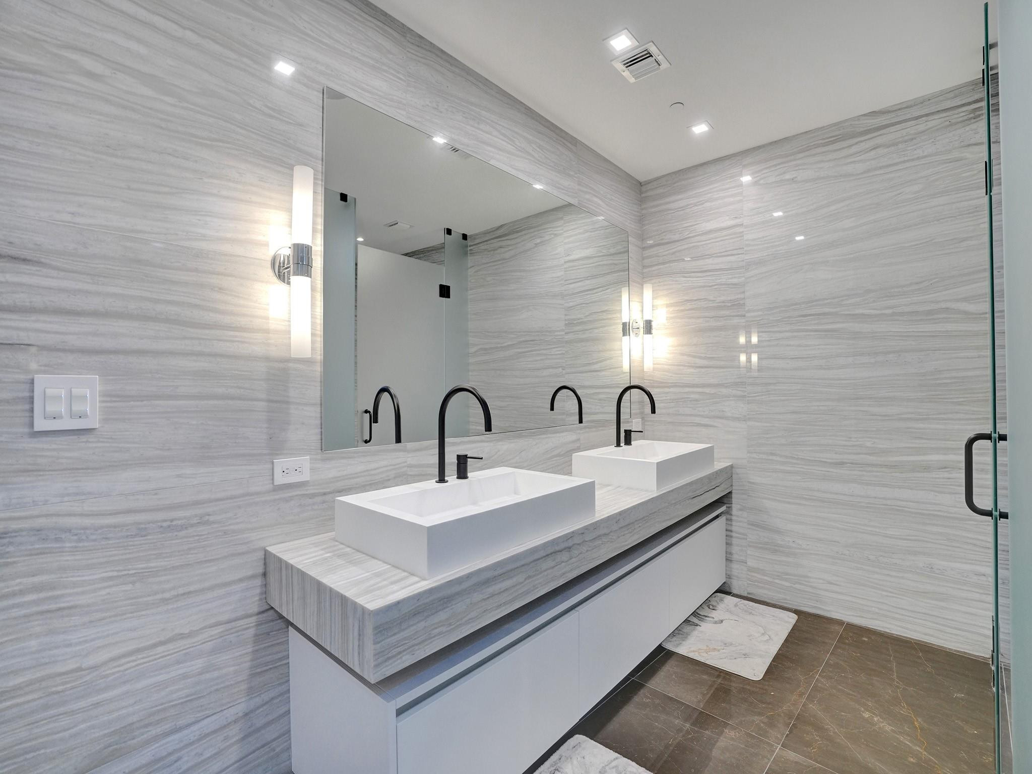 2200 N Ocean Blvd Unit: S303