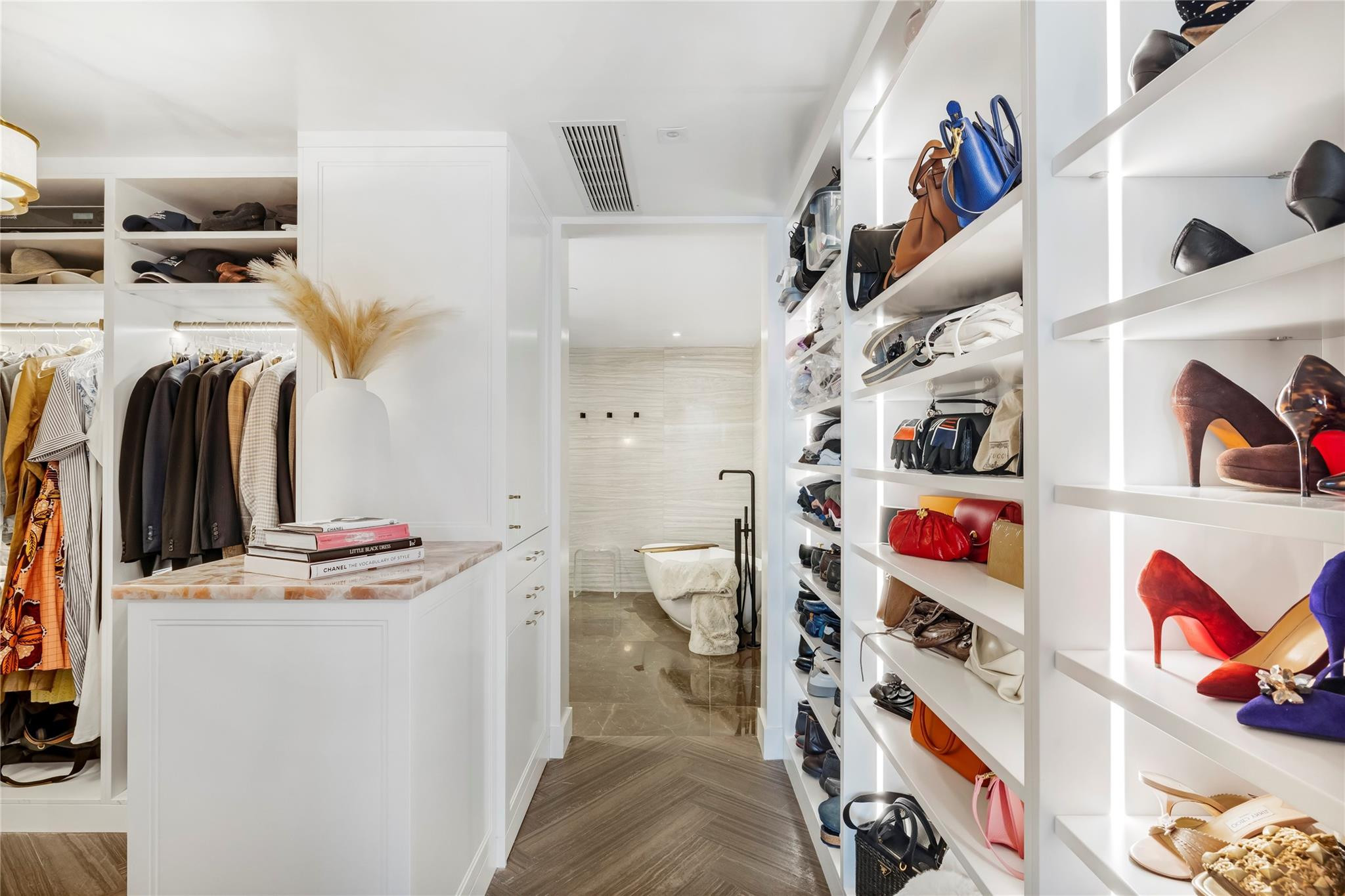 2200 N Ocean Blvd: Unit S903