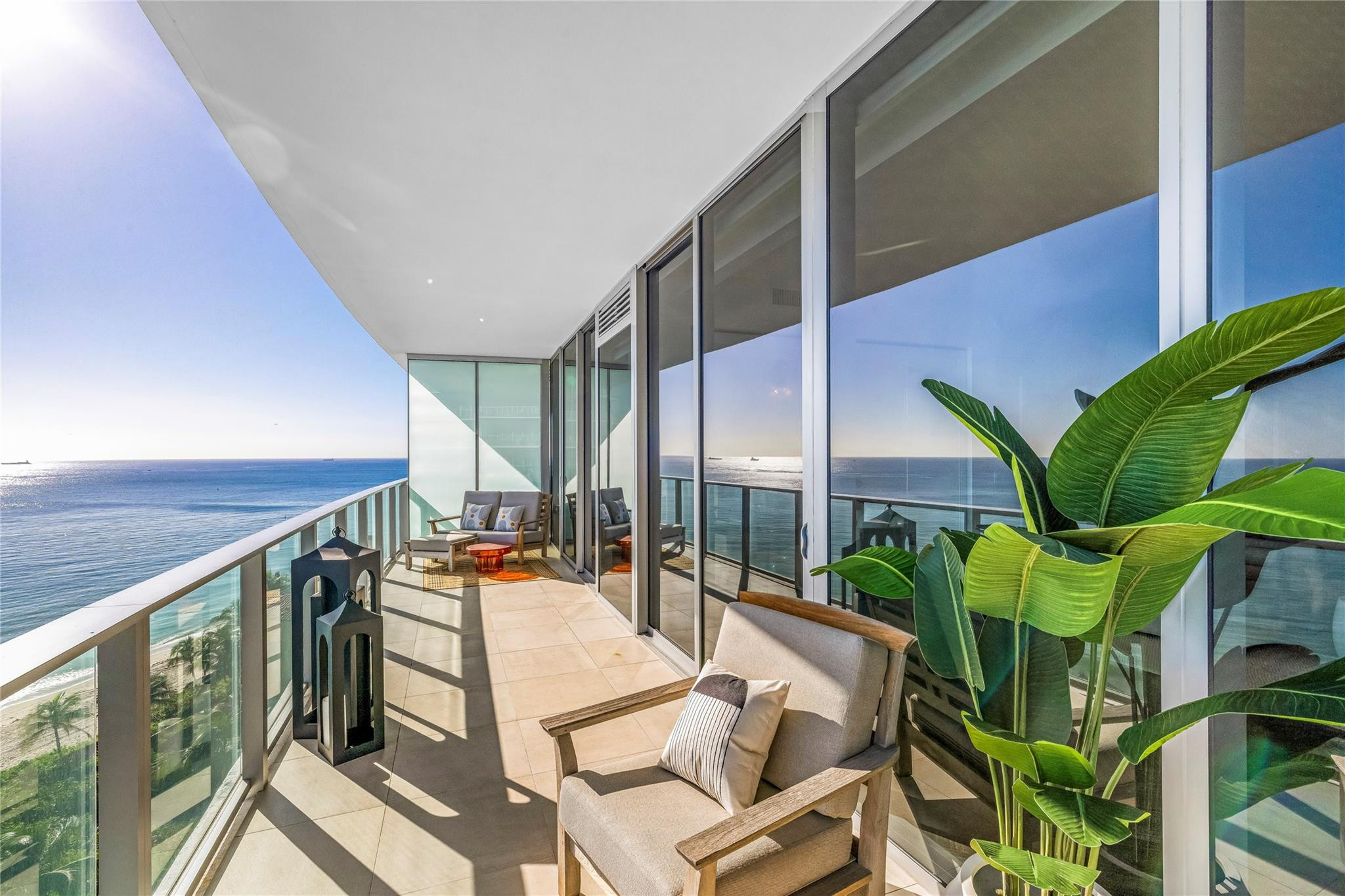 2200 N Ocean Blvd: Unit S903