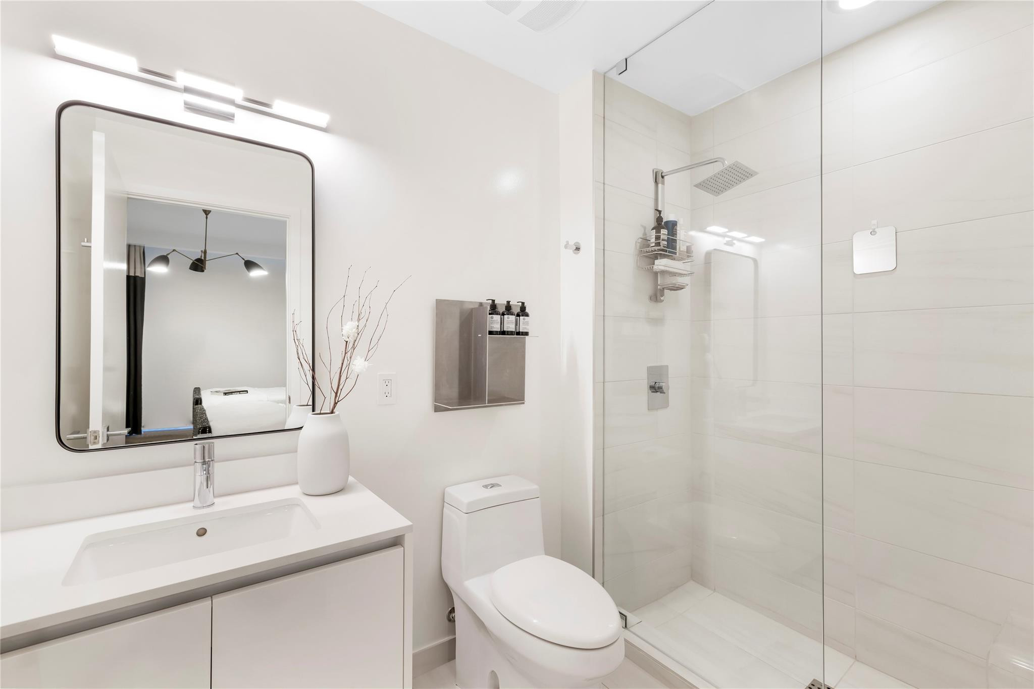 2200 N Ocean Blvd: Unit S903