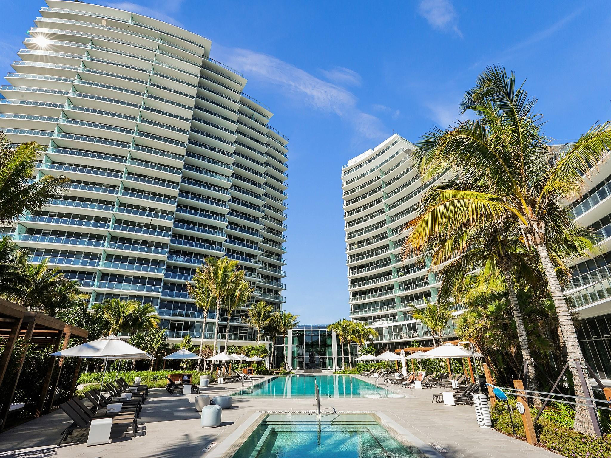 2200 N Ocean Blvd: Unit S903