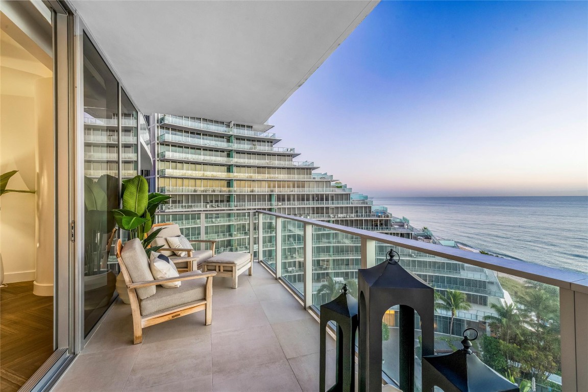2200 N Ocean Blvd: Unit S903